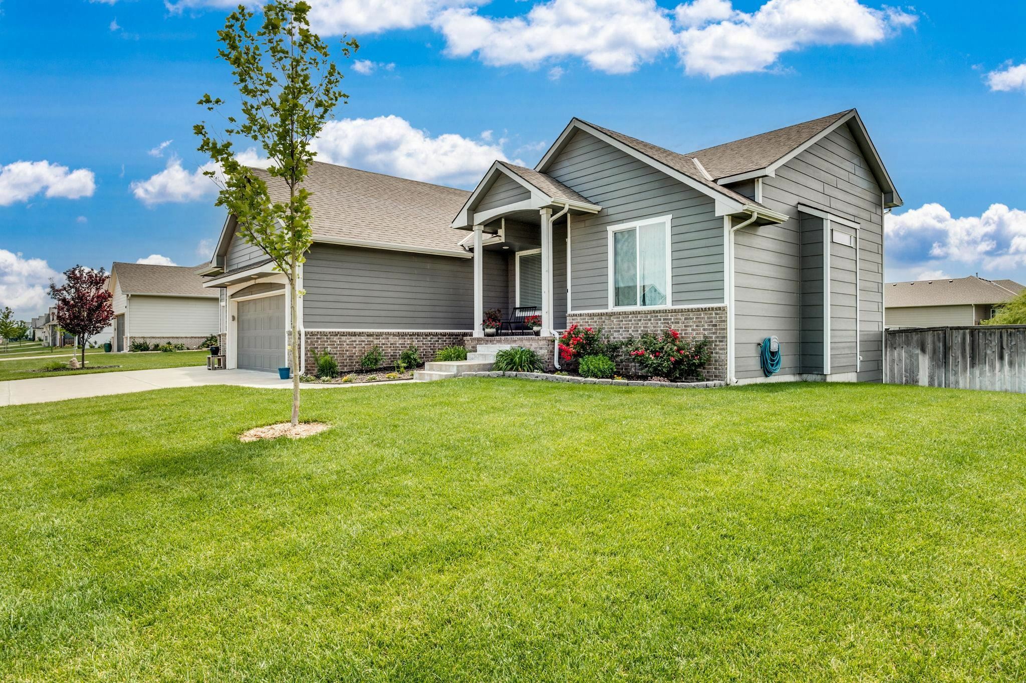 Property Photo: 2827 Eagle St KS 67226
