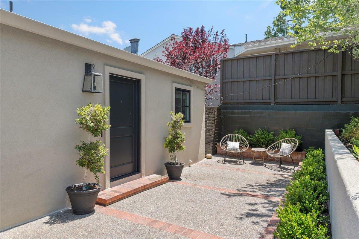 Property Photo:  333 Oakview Drive  CA 94070 