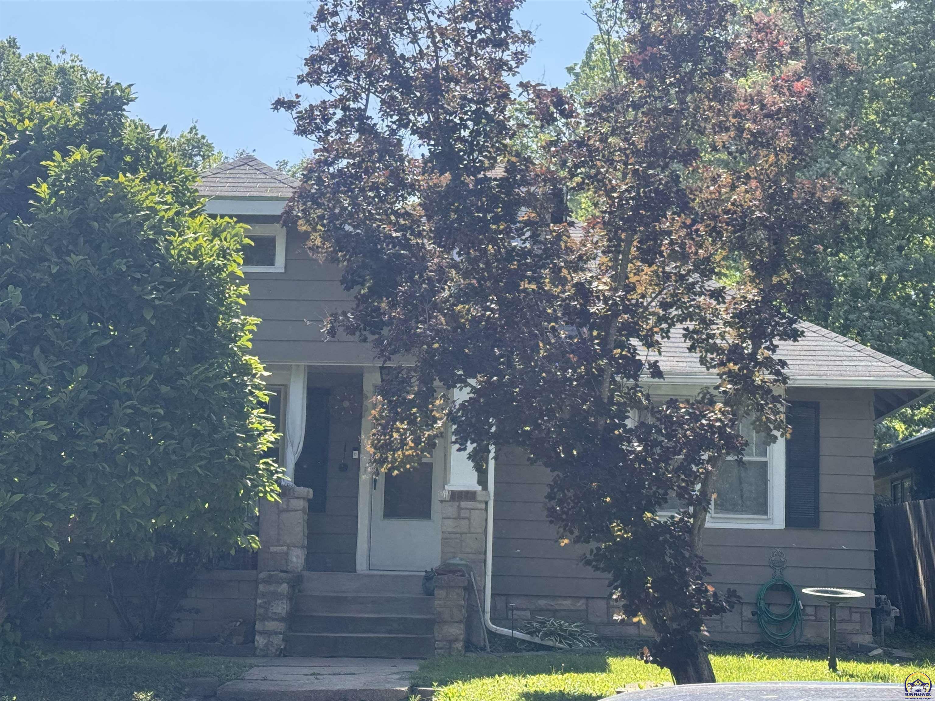Property Photo: 533 NE Forest Ave KS 66616