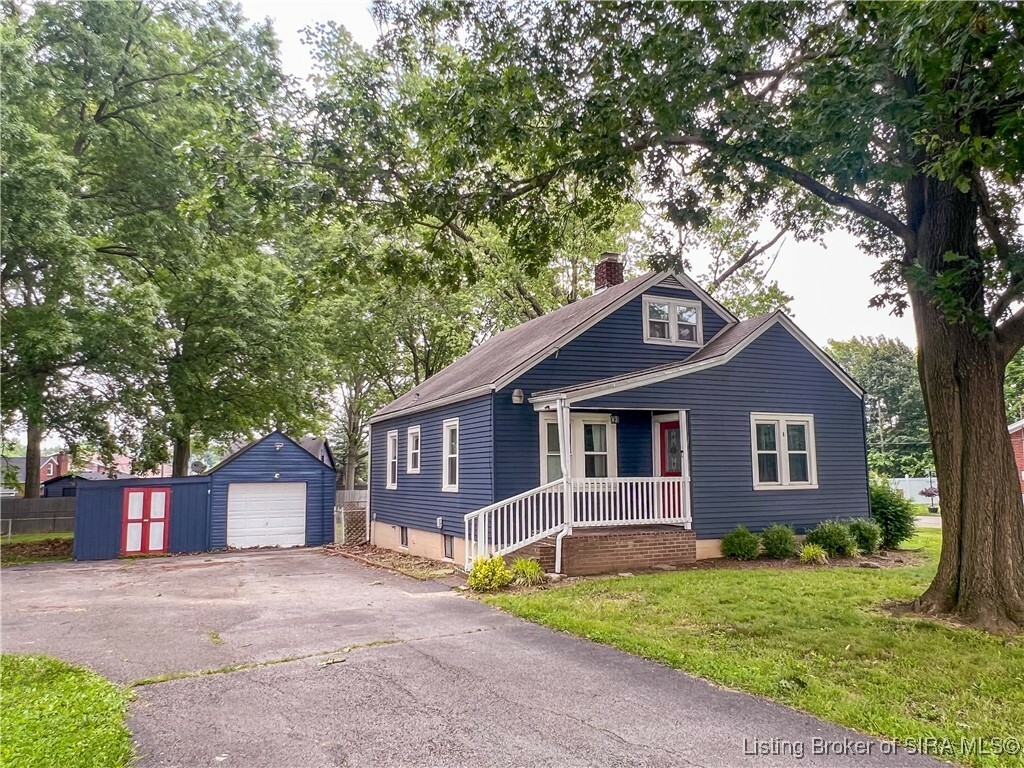 Property Photo: 1672 Garretson Lane IN 47150