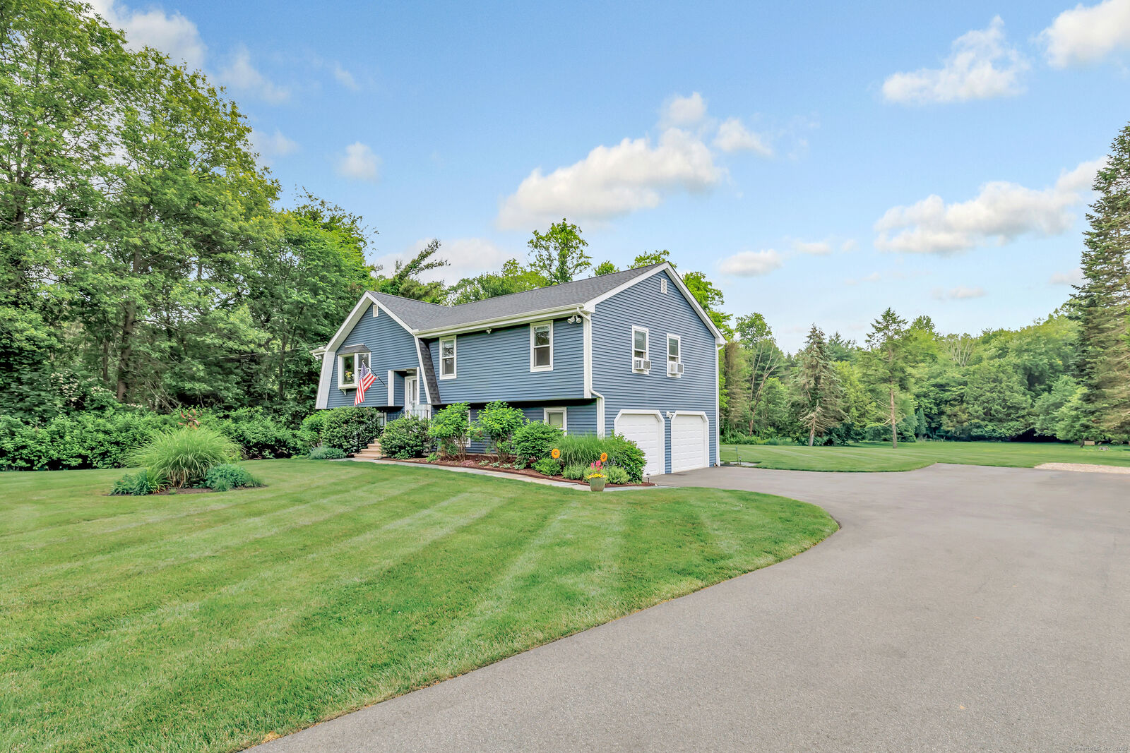 Property Photo:  175 Cross Hill Road  CT 06468