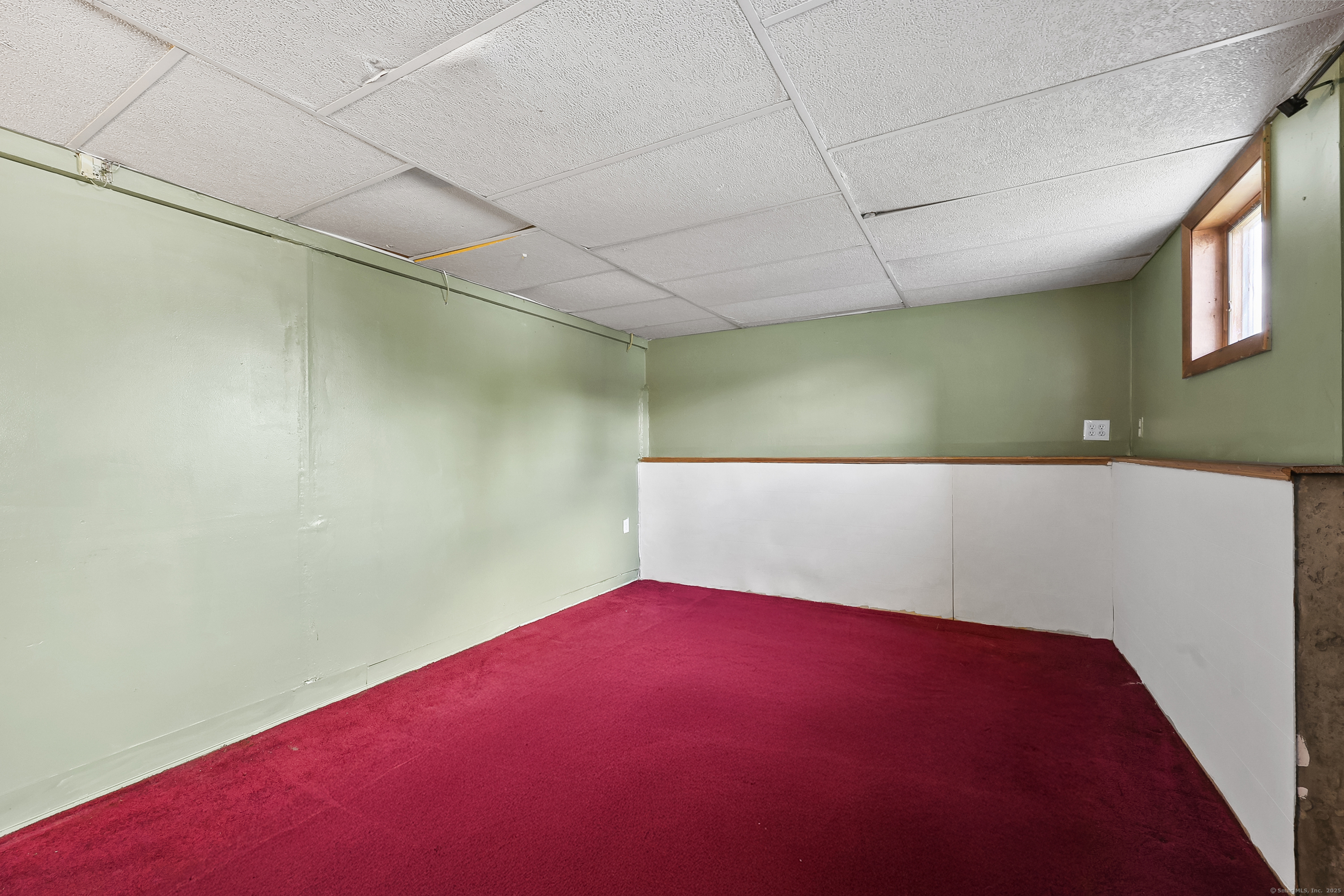Property Photo:  3 Jeffrey Alan Drive  CT 06042 