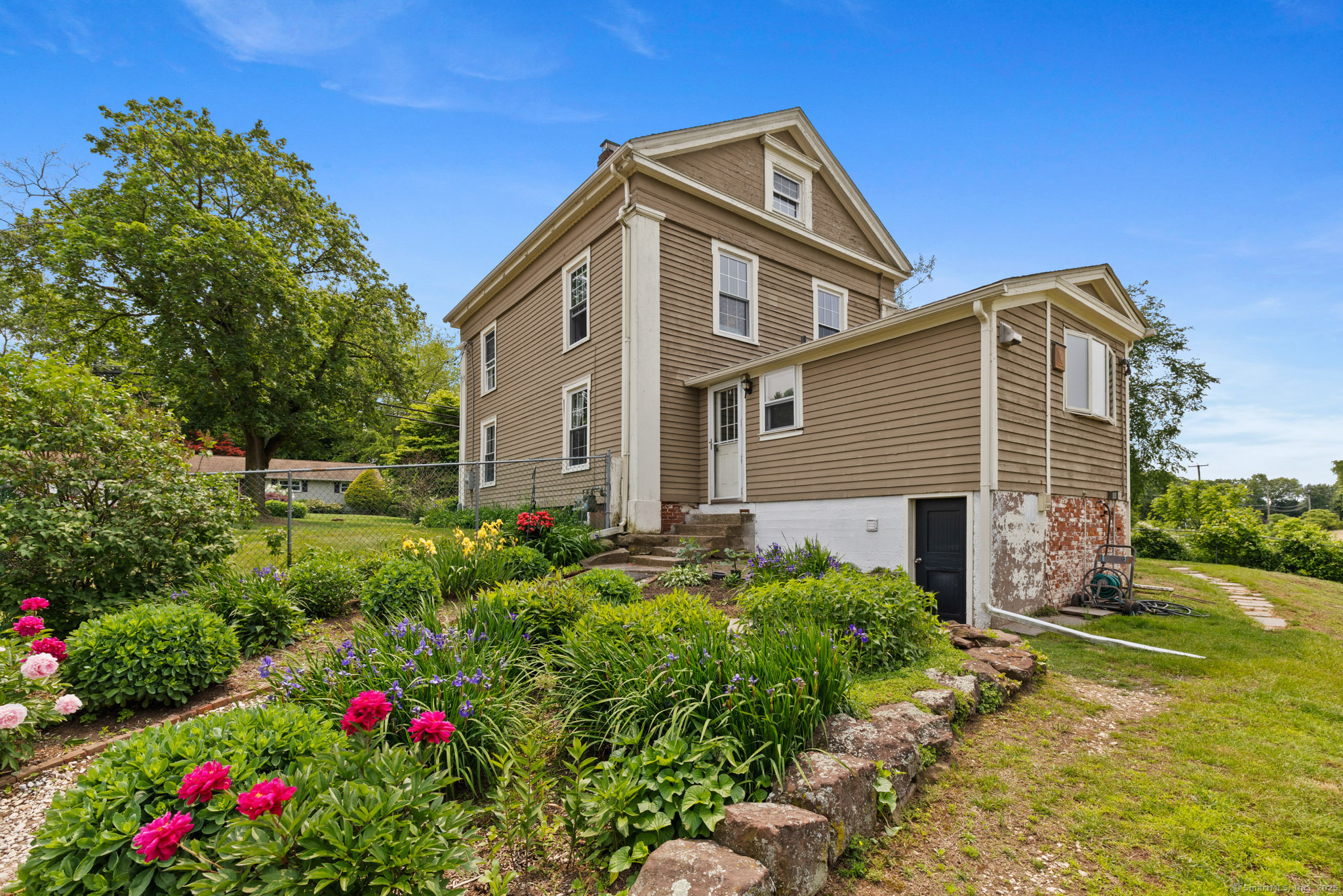 Property Photo:  168 Abbe Road  CT 06082 