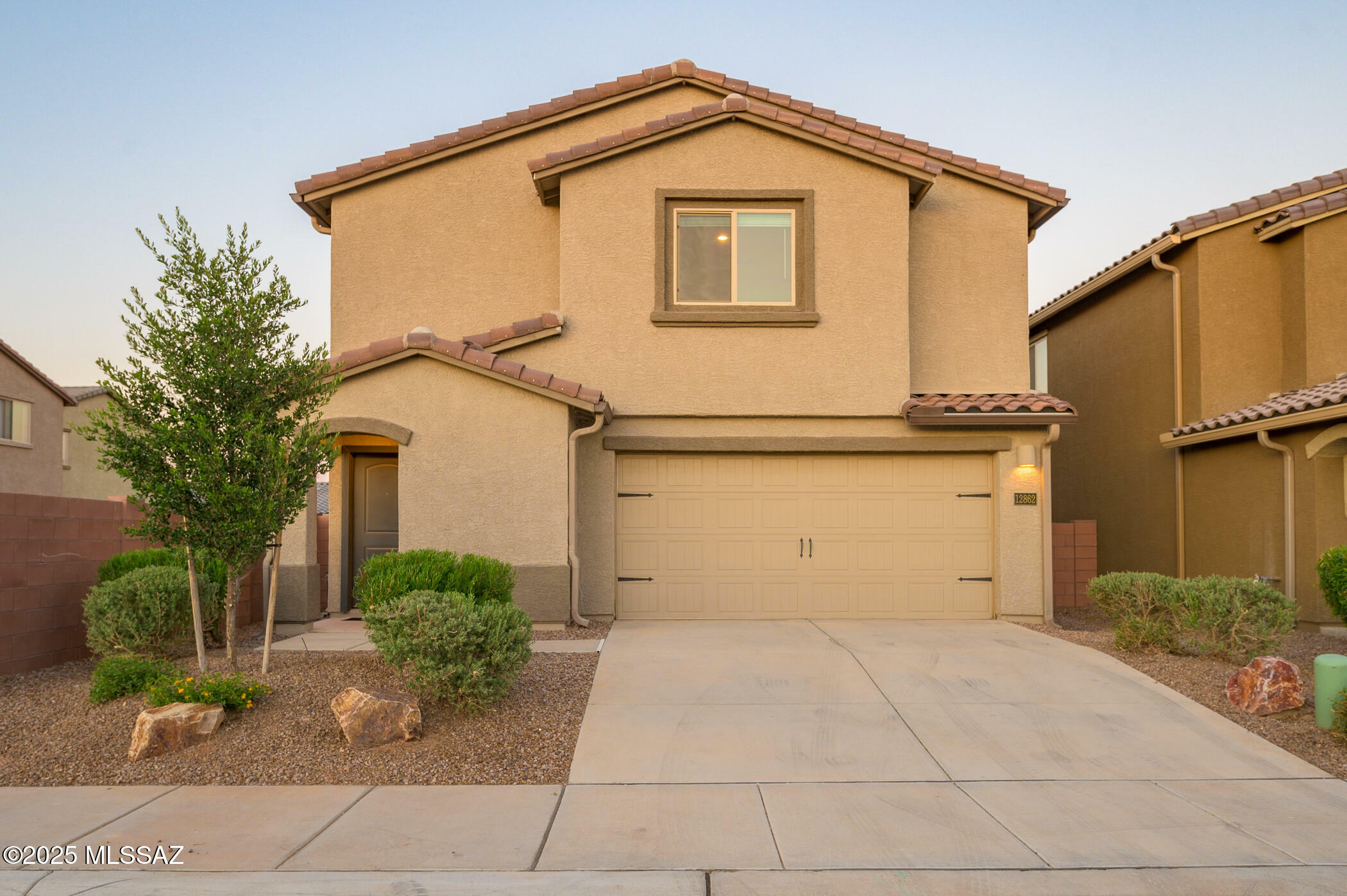 Property Photo: 12862 N Peony Drive AZ 85653