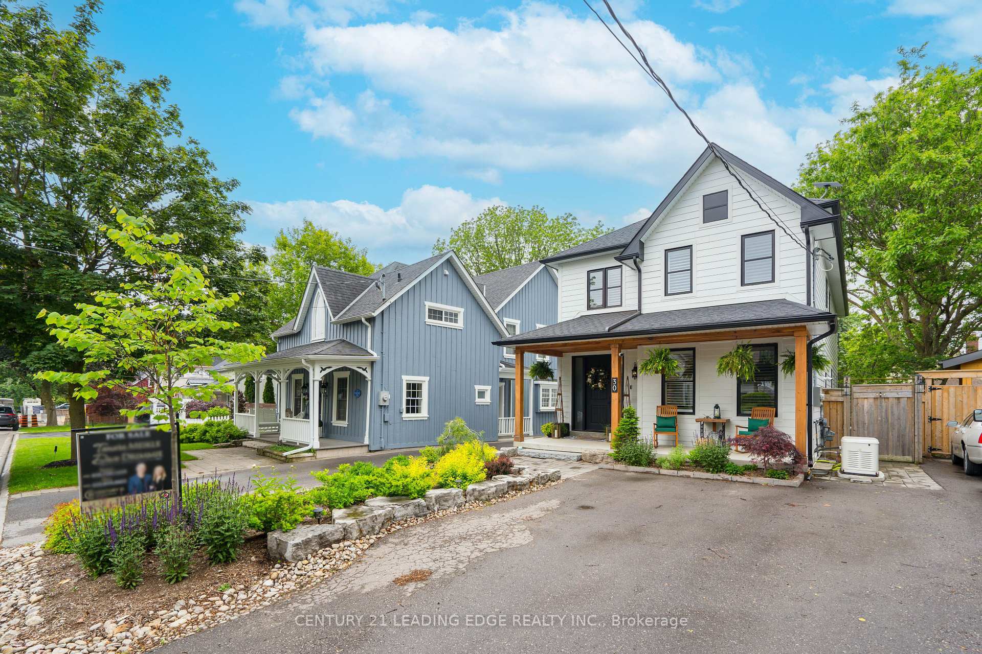 30 Victoria Street  Whitchurch-Stouffville ON L4A 3R7 photo