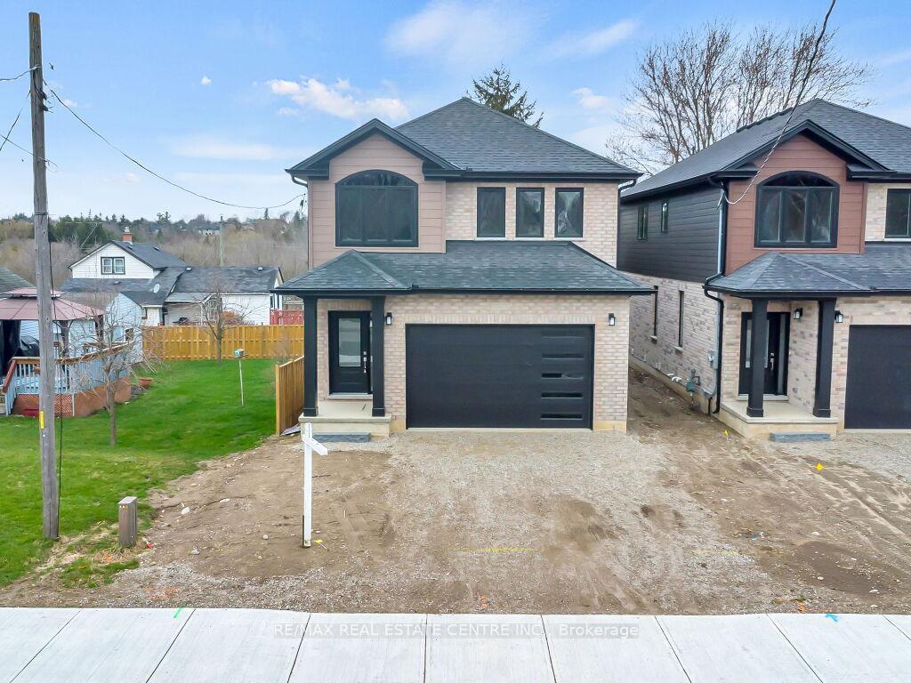 Property Photo: 256 King Street W ON N5C 2K7