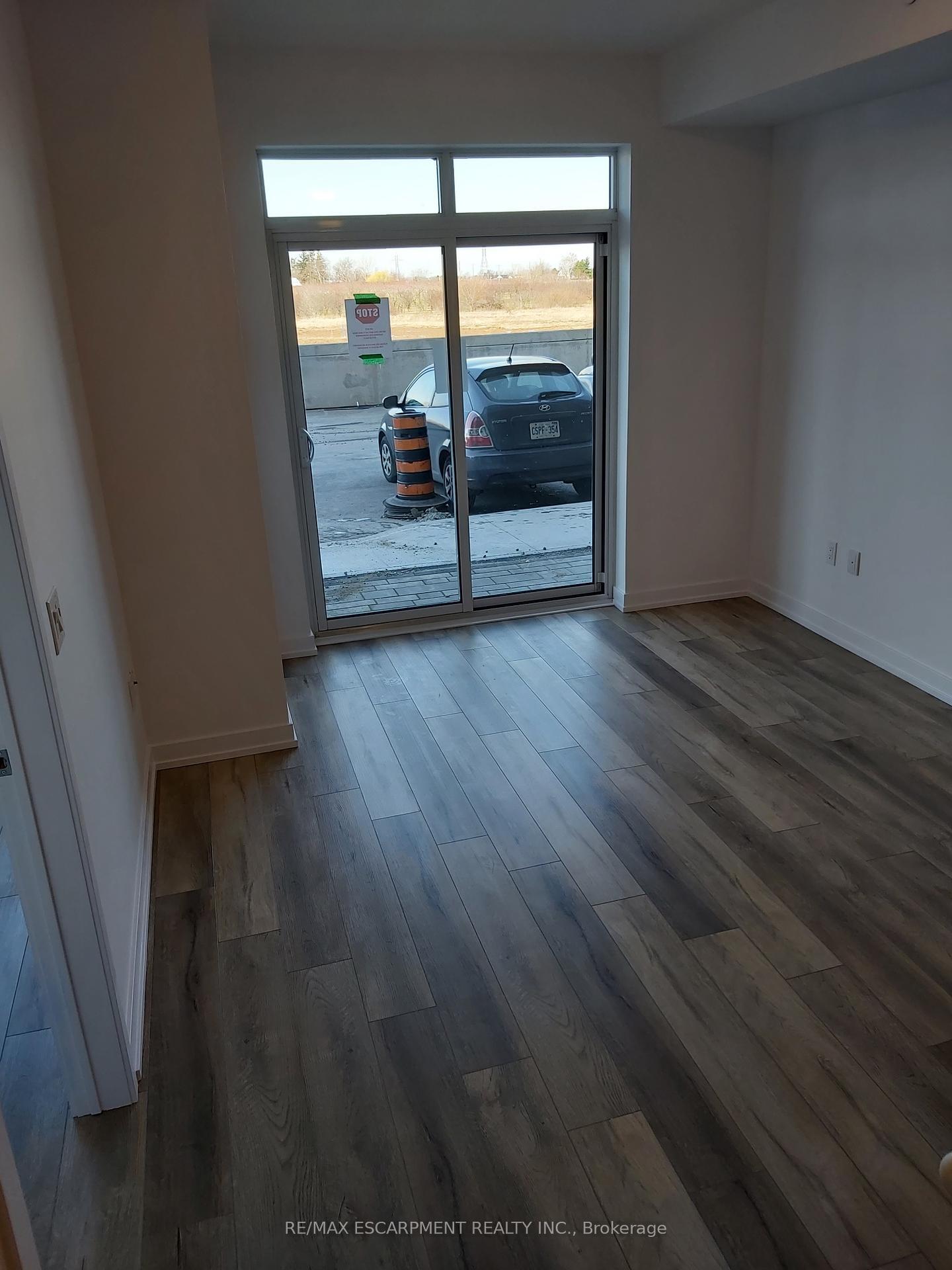 Property Photo: 5055 Greenlane Road 101 ON L0R 1B3