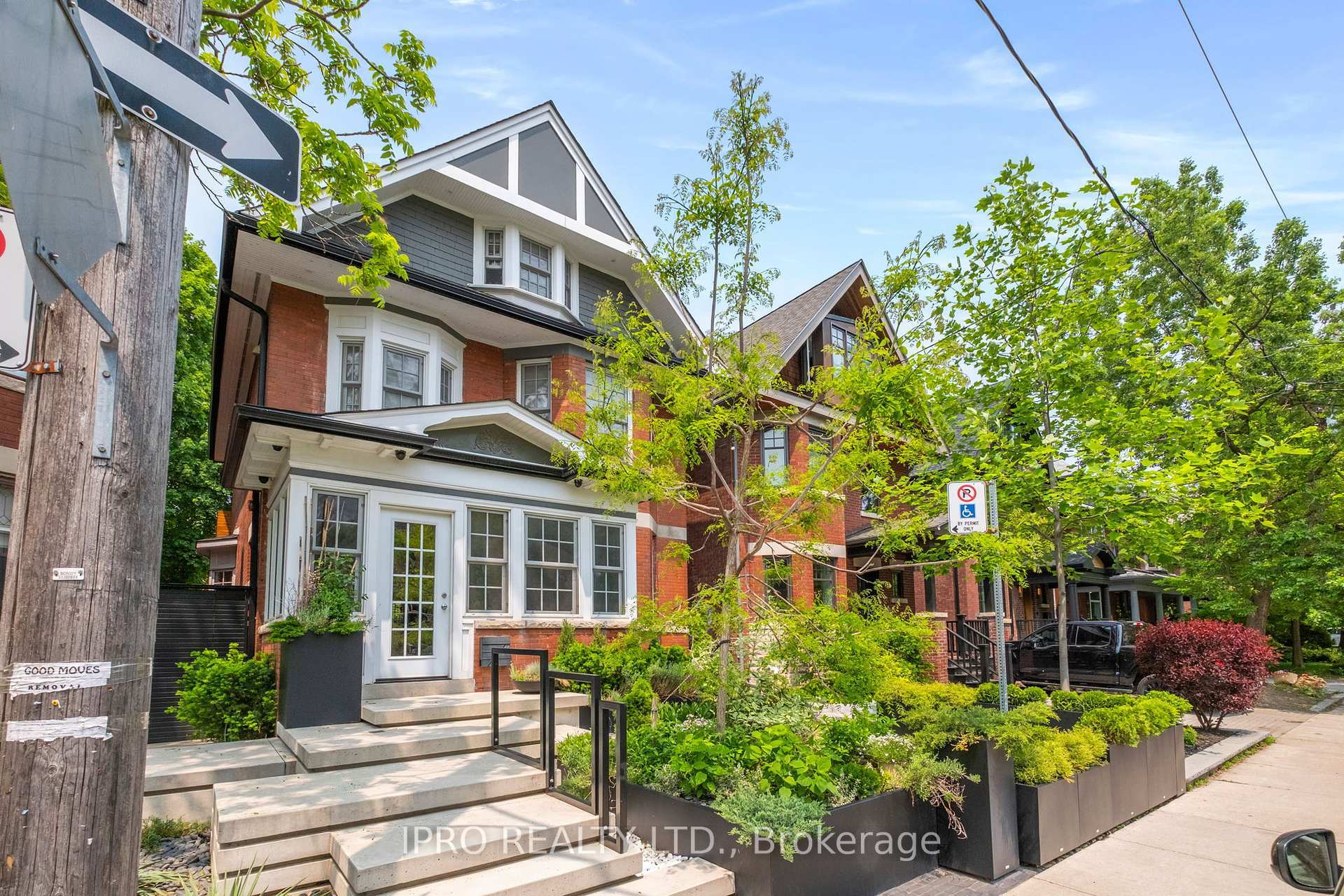 Property Photo: 20 Fairview Boulevard ON M4K 1L9