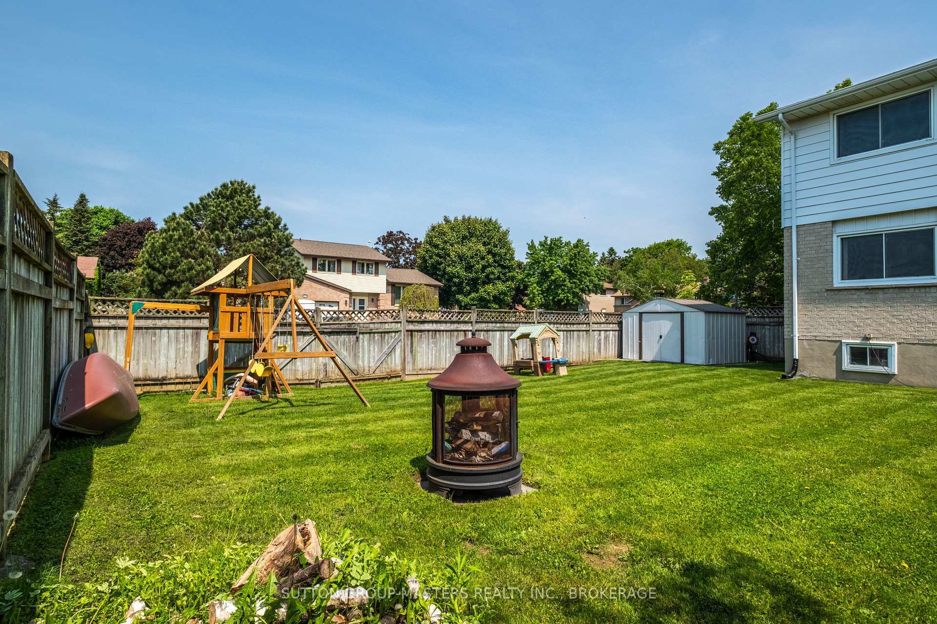 Property Photo: 917 Atwood Place ON K7P 1N9