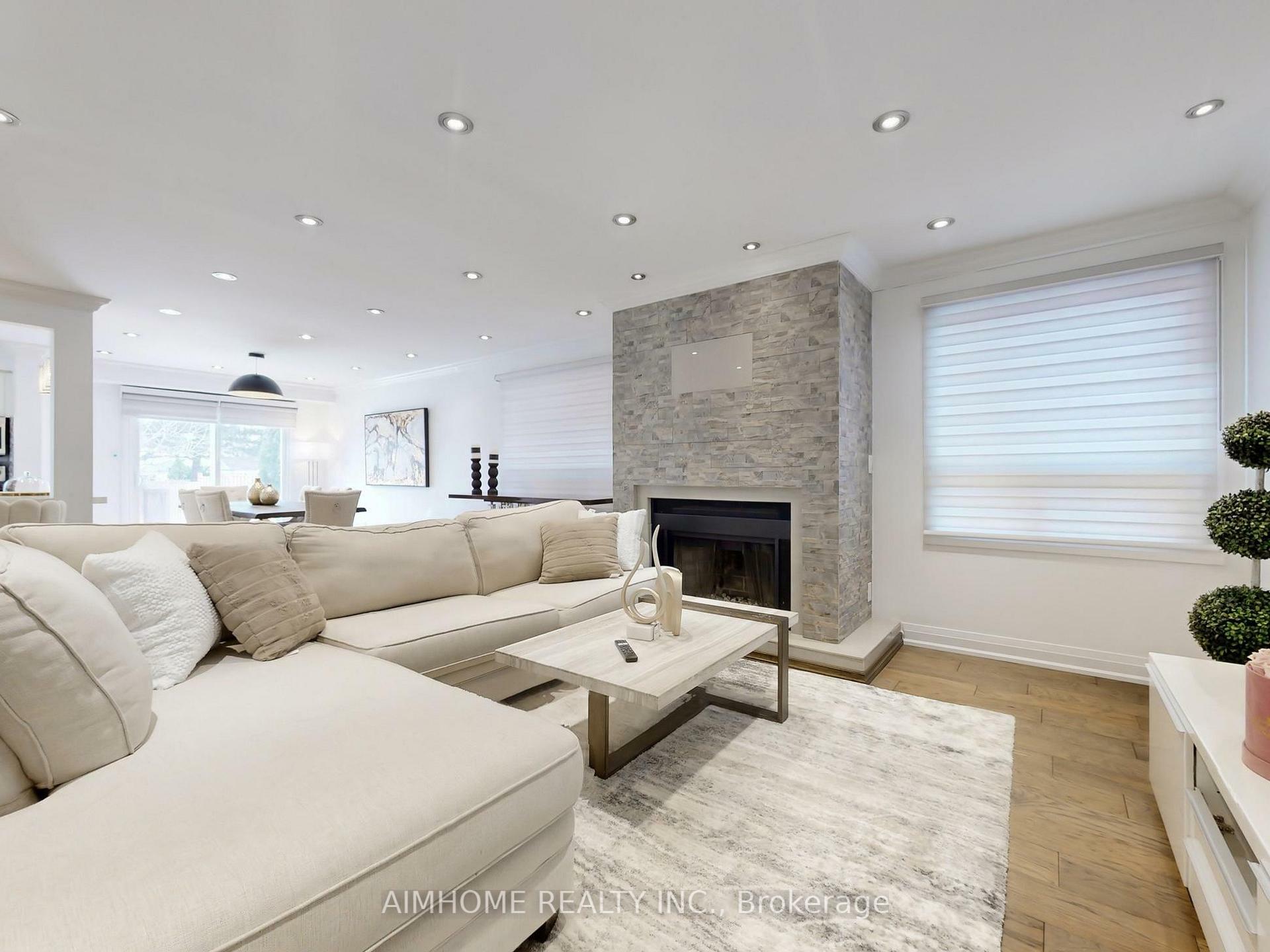 Property Photo:  65 Westhampton Drive  ON L4J 7H5 