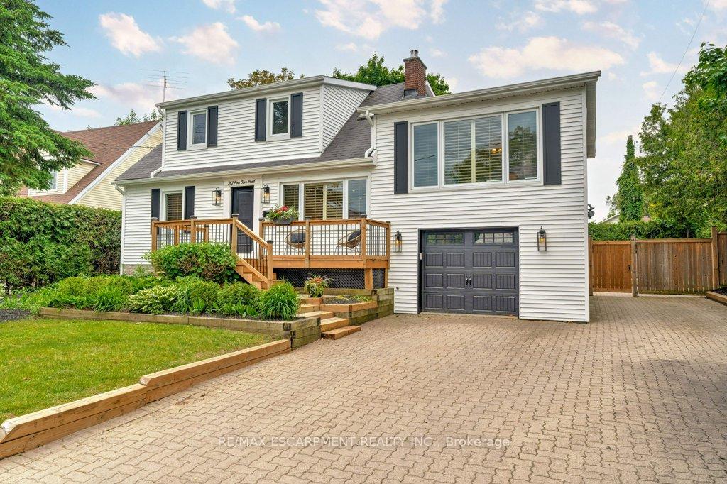 Property Photo:  282 Pine Cove Road  ON L7N 1W2 