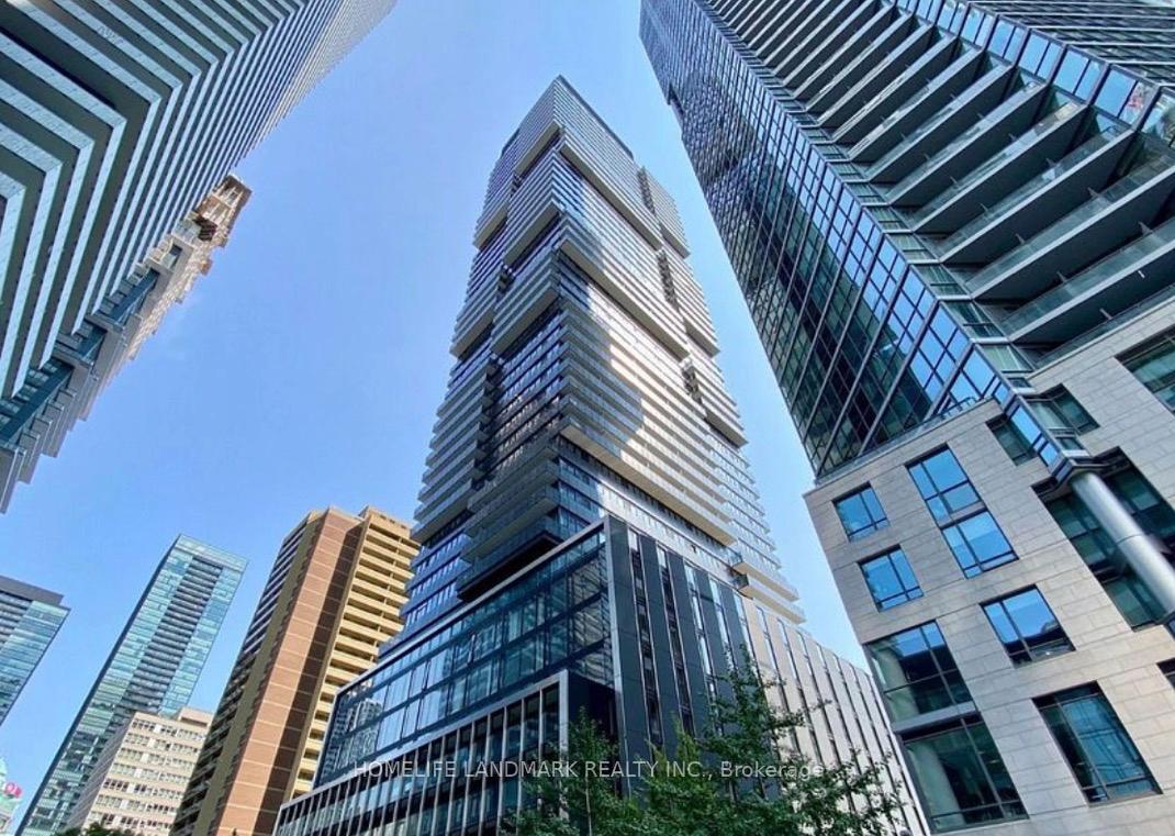 Property Photo:  55 Charles Street E Th09  ON M4Y 0J1 
