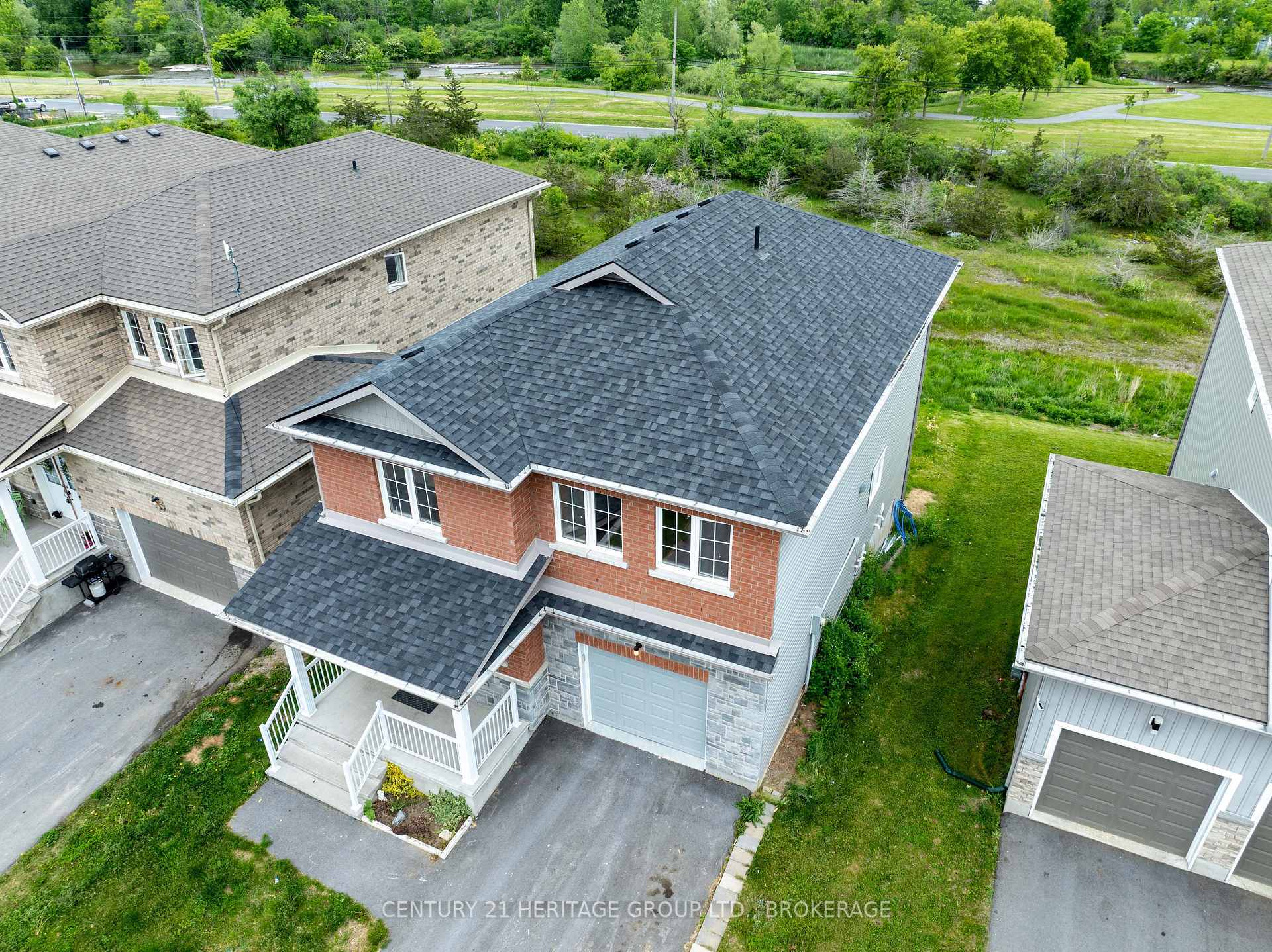 Property Photo:  104 Brennan Crescent  ON K0H 2H0 