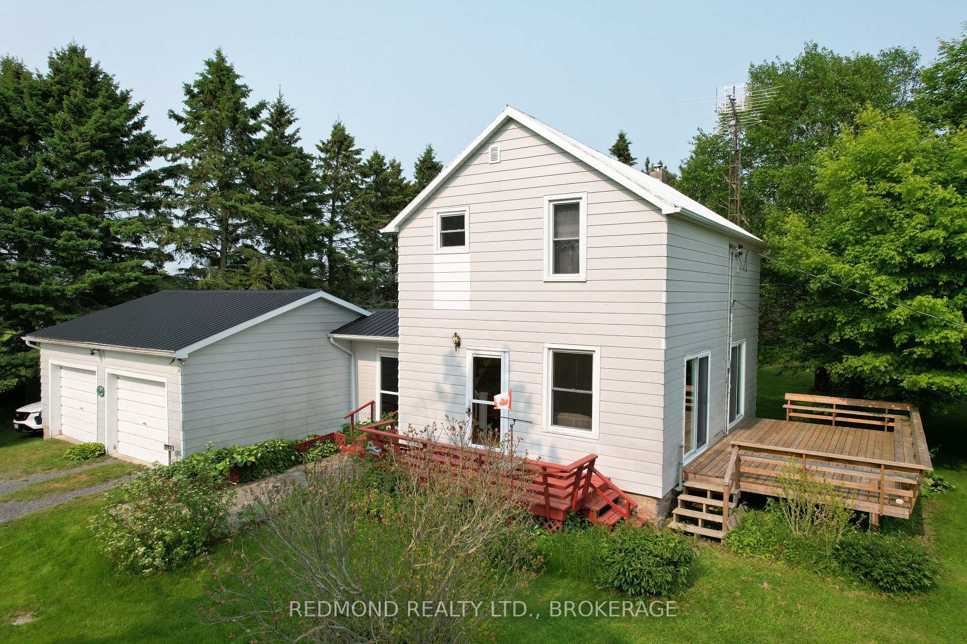 Property Photo: 344 Cunningham Road ON K7G 2V4