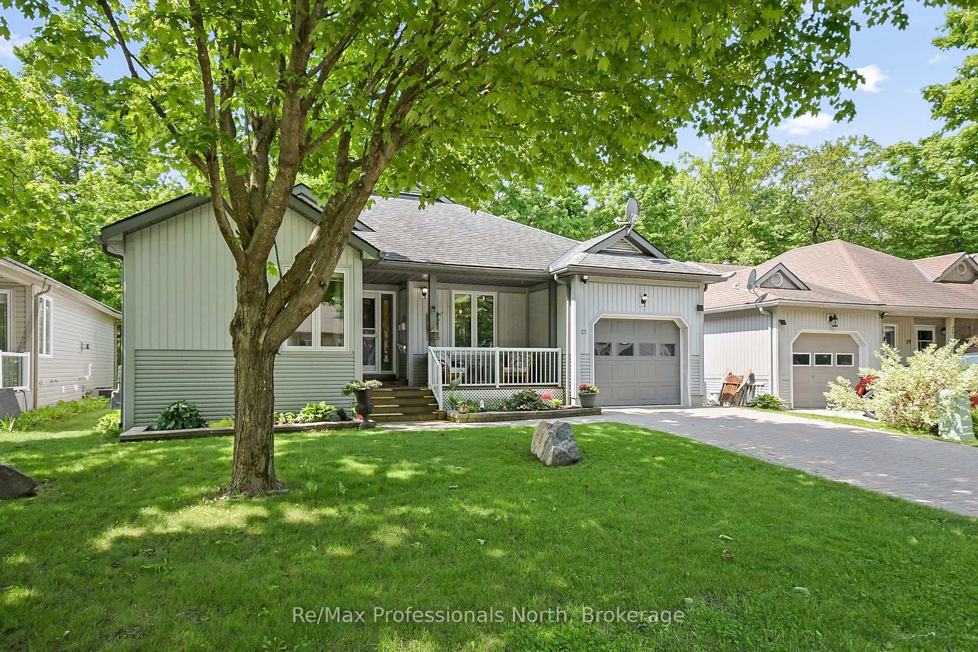 Property Photo: 21 Woodman'S Chart N/A ON P1P 1Y5