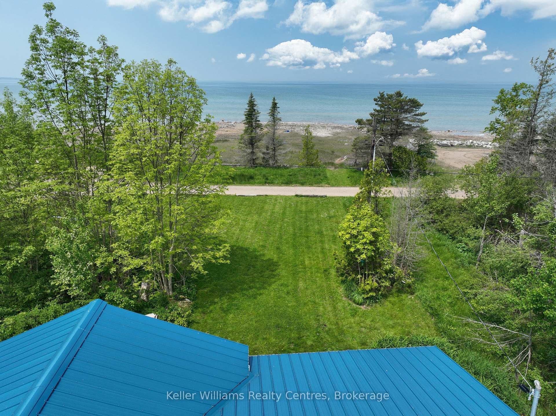 Property Photo: 31 Waterview Road ON N0H 2T0