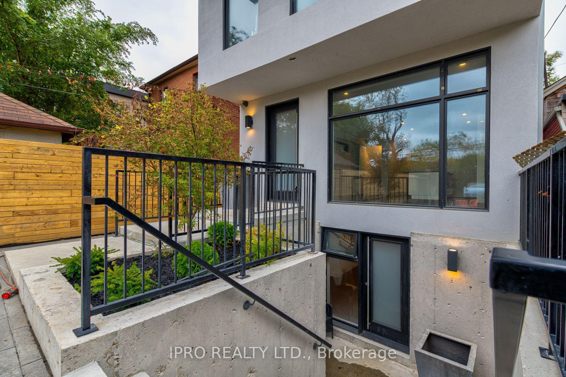 Property Photo: 531 Arlington Avenue Lower ON M6C 3A6