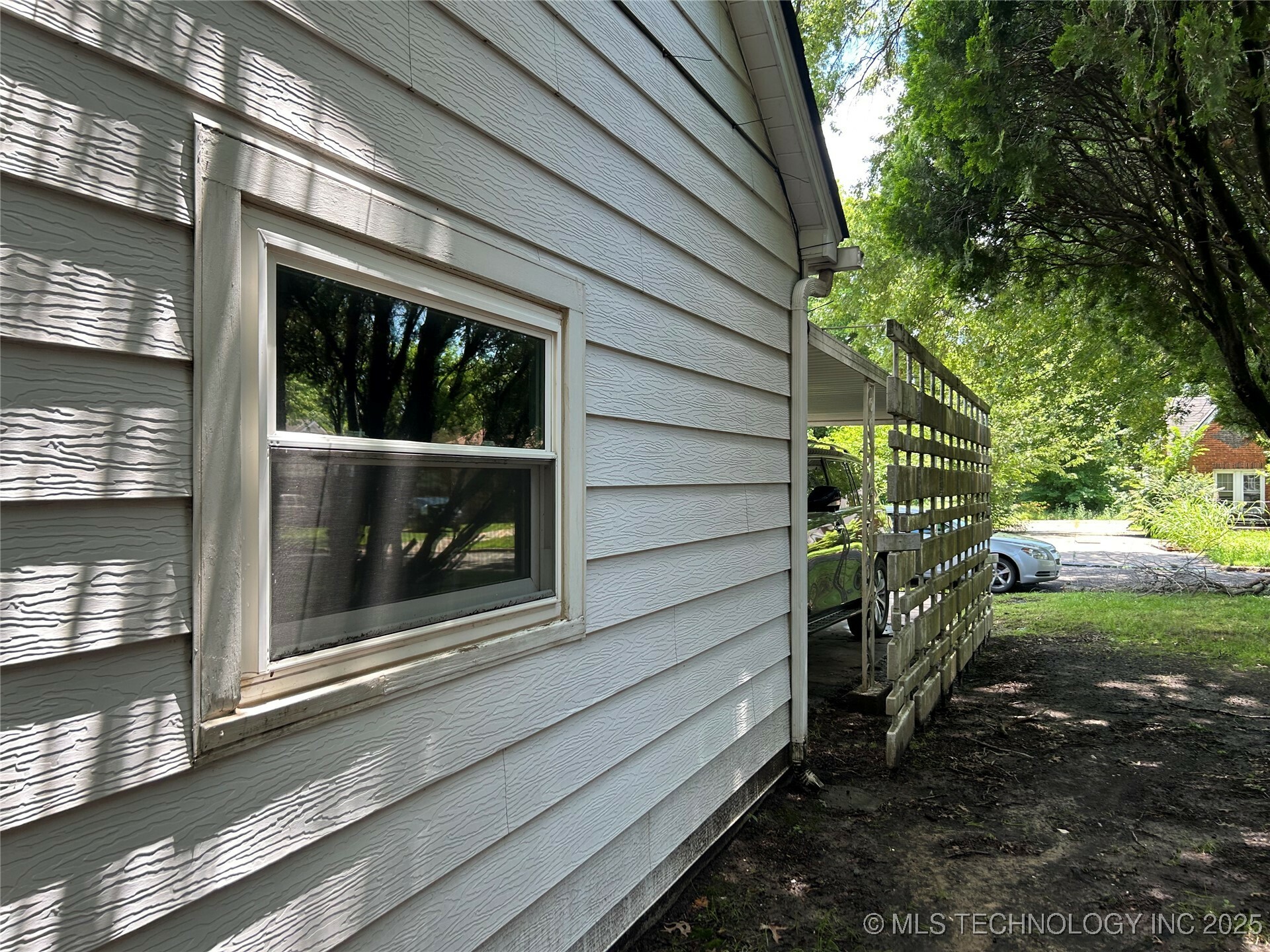 Property Photo:  1610 Hayes St  OK 74403 
