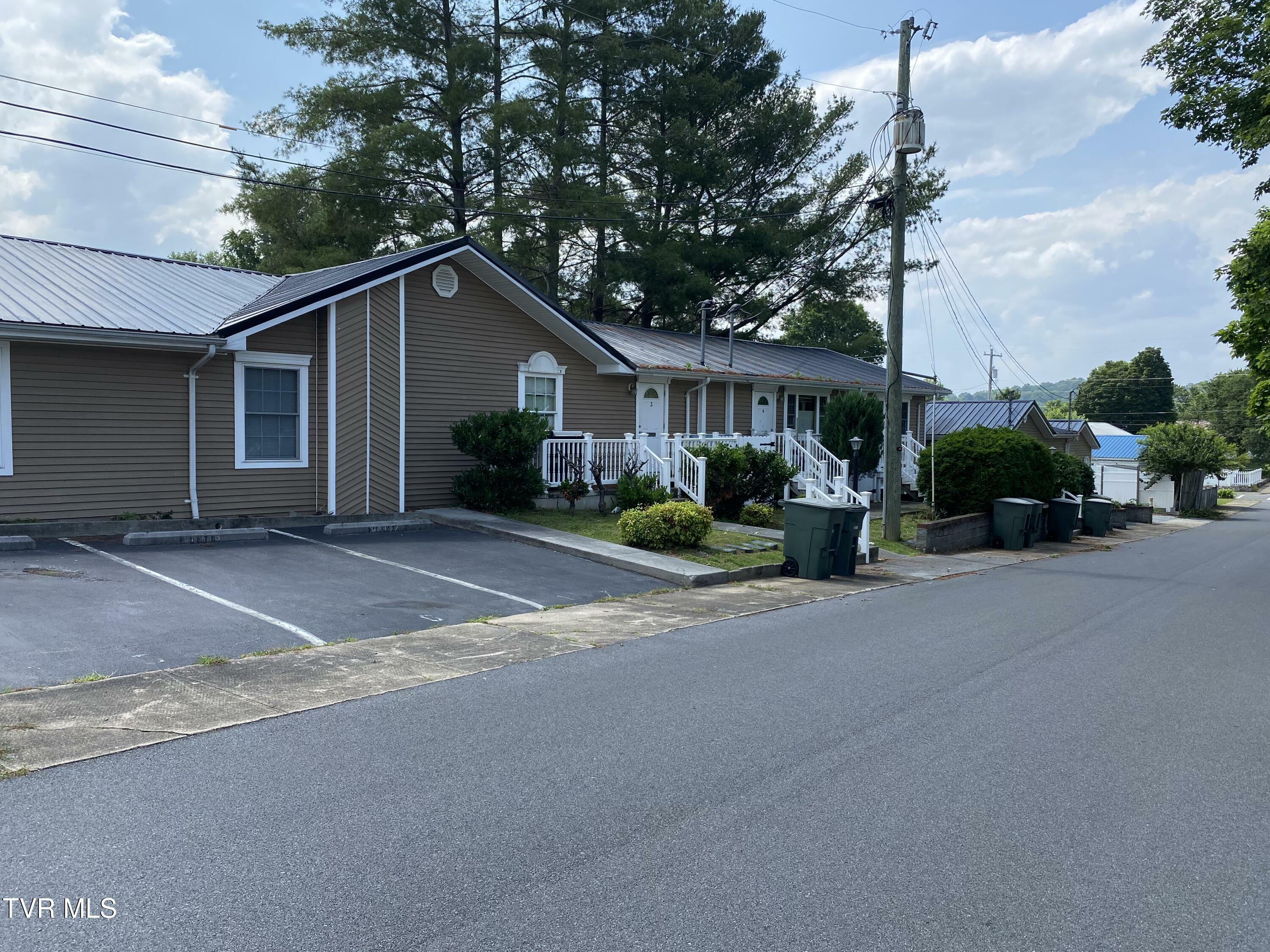 Property Photo: 1411 West G Street TN 37643