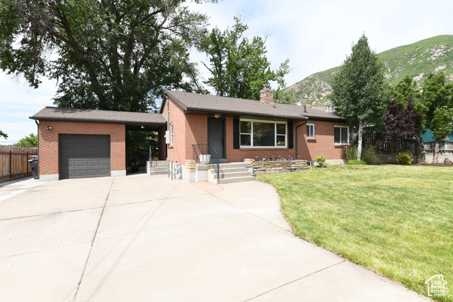 Property Photo: 145 E 100 S UT 84025