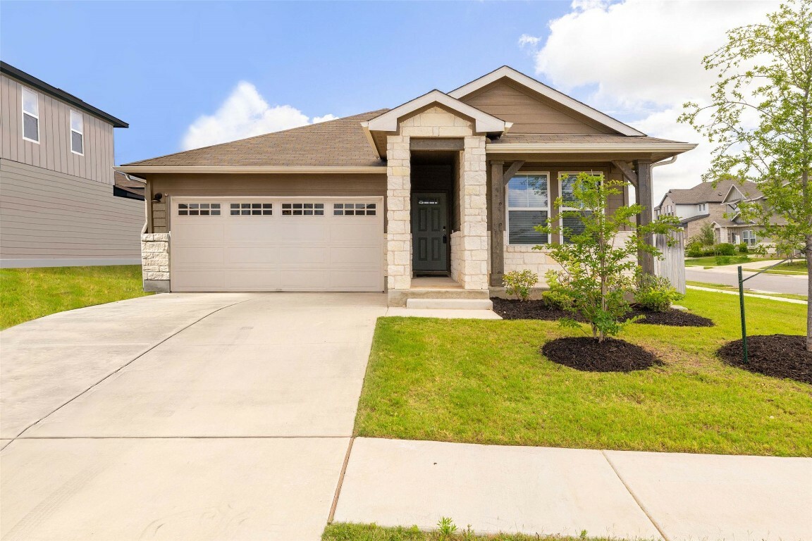 Property Photo: 2824 Smokehouse Trail TX 78665