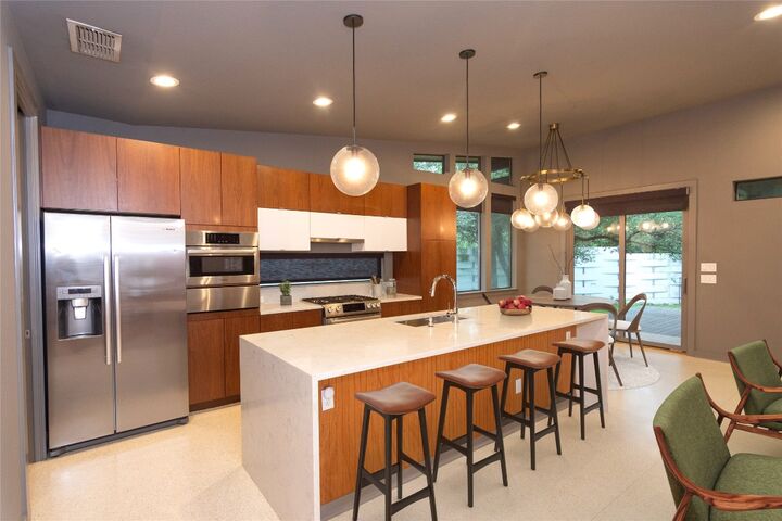 Property Photo:  488 Starlight Village Loop 2  TX 78641 