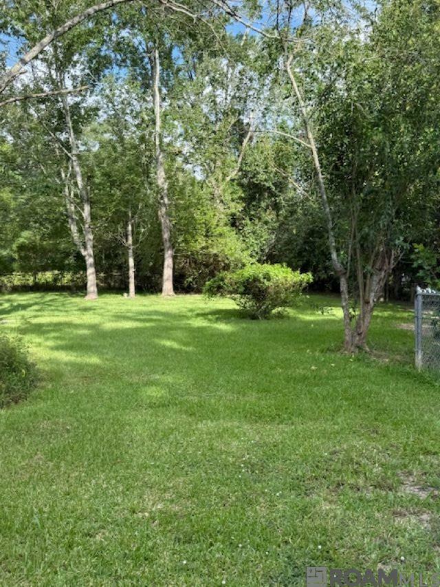 Property Photo: 12064 Post Dr LA 70818