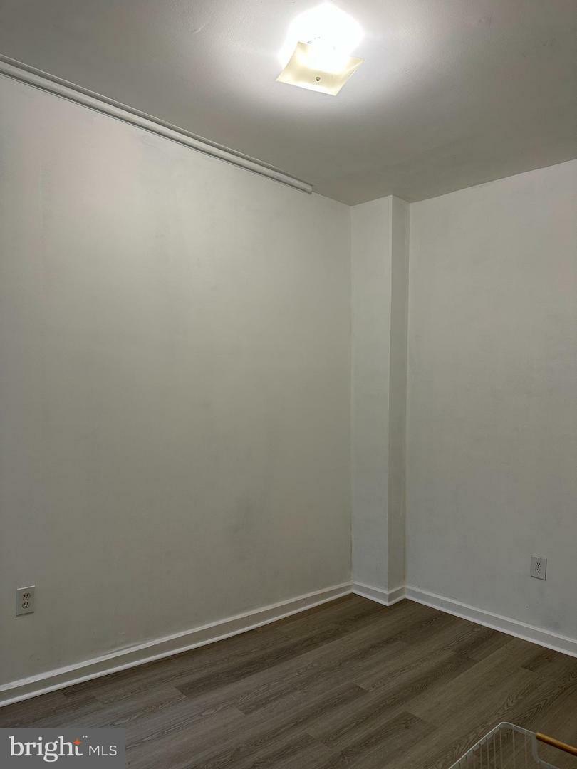 Property Photo: 1009 W Susquehanna Avenue PA 19122