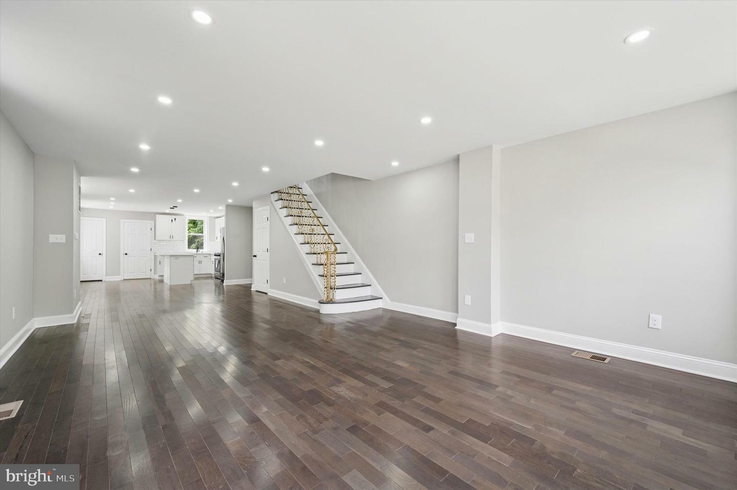 Property Photo: 860 Rundale Avenue PA 19050