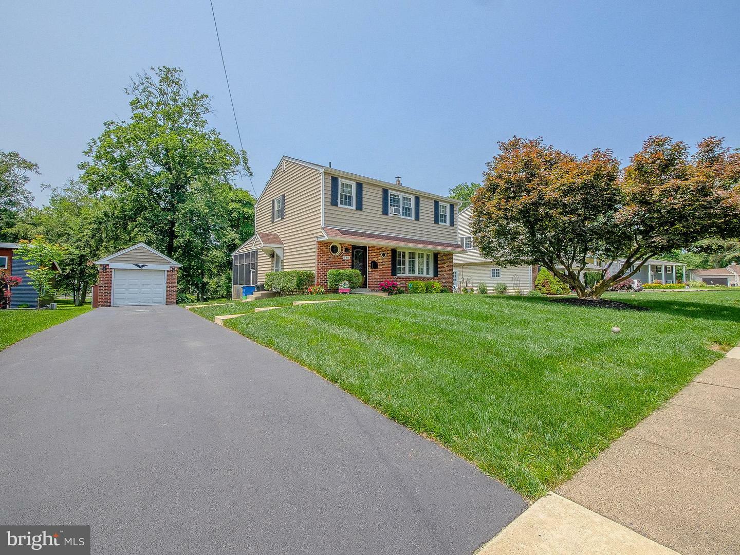 Property Photo:  840 Lamp Post Lane  PA 19014 