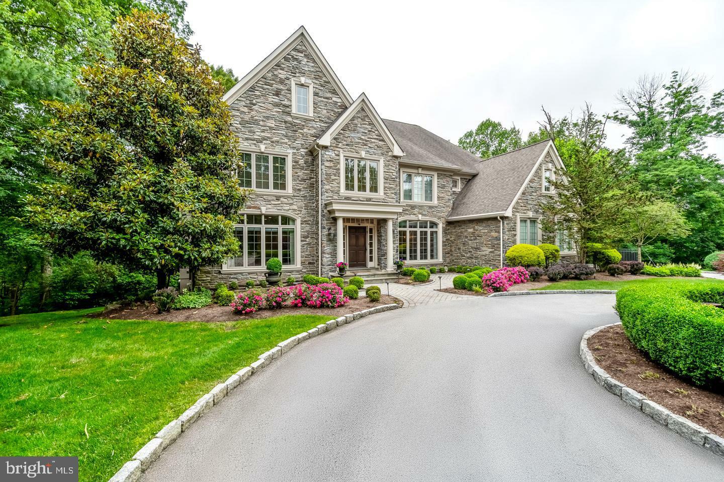 Property Photo: 841 Colony Court PA 19010