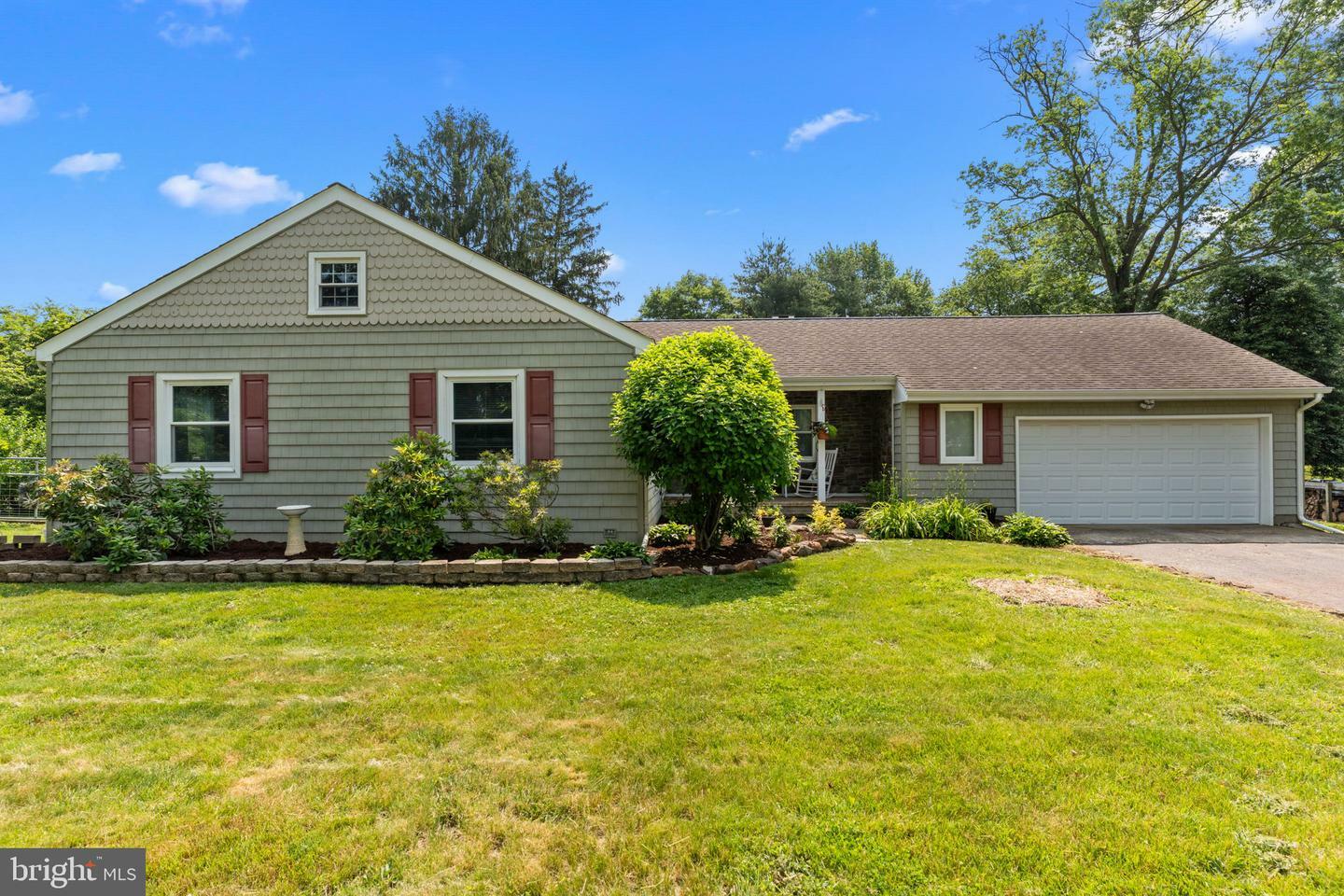 Property Photo:  410 Island Road  NJ 08022 