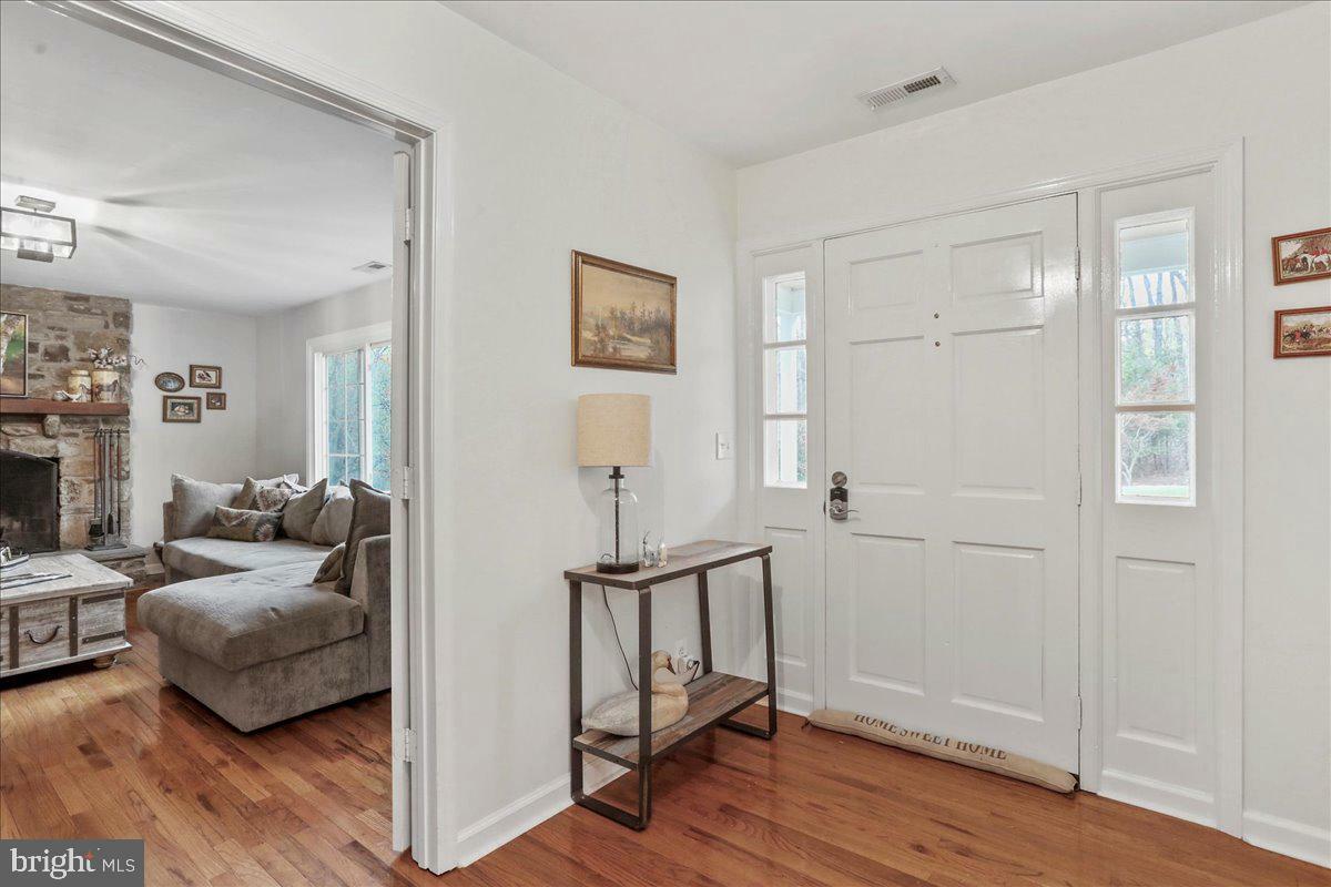 Property Photo: 6025 Coon Tree Road VA 20198