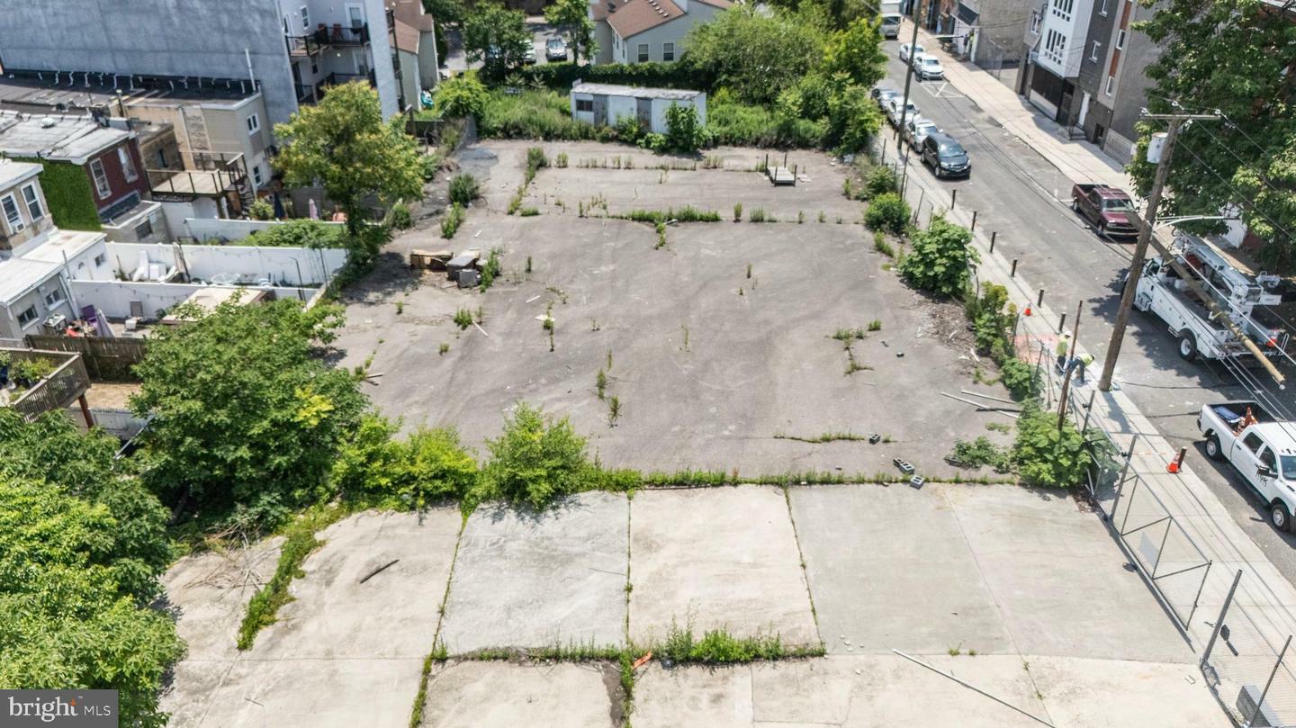 Property Photo:  1237 W College Avenue 45  PA 19121 