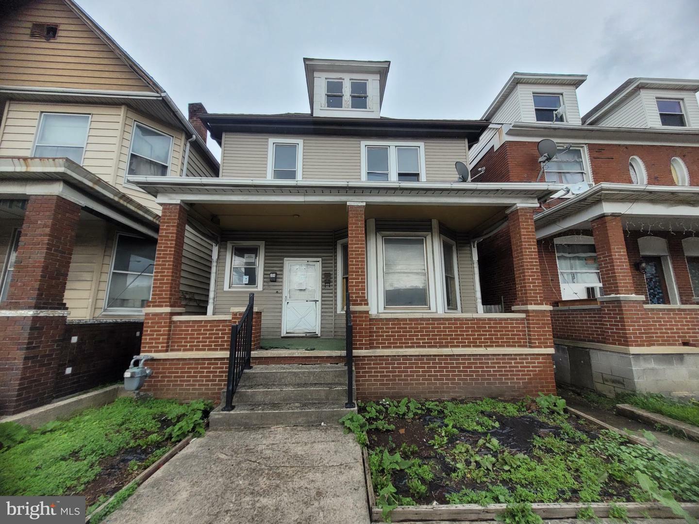 Property Photo: 304 Park Street MD 21502