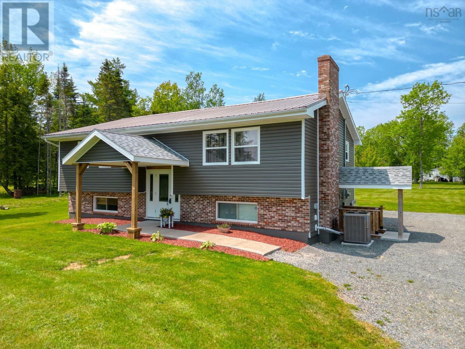 Photo de la propriété: 91 Lakewood Drive NS B0N 2A0