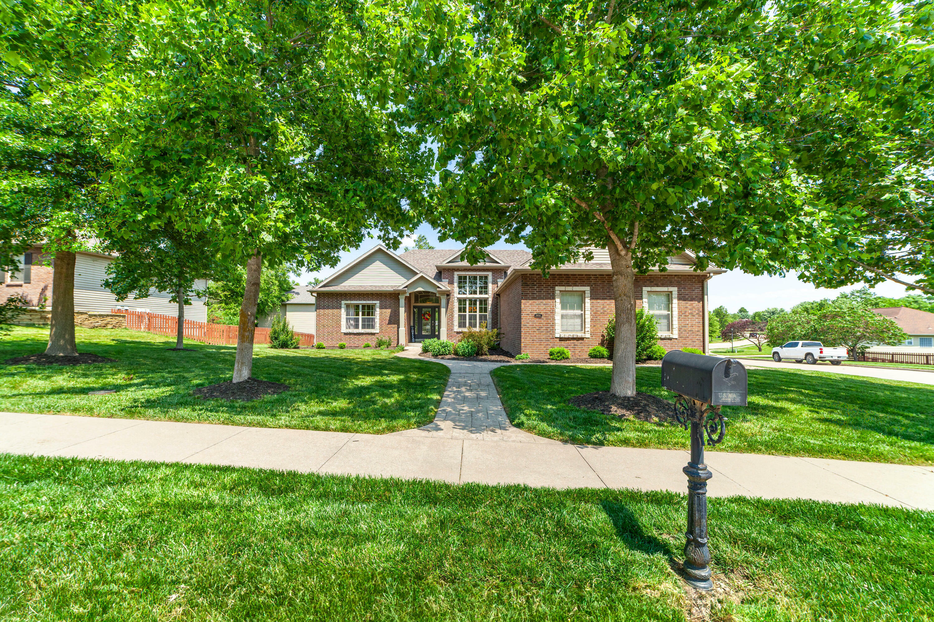 Property Photo: 6904 Stanwood Dr MO 65203