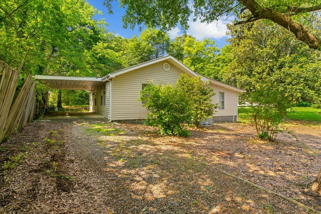 Property Photo: 1098 Mount Vernon Road GA 30755
