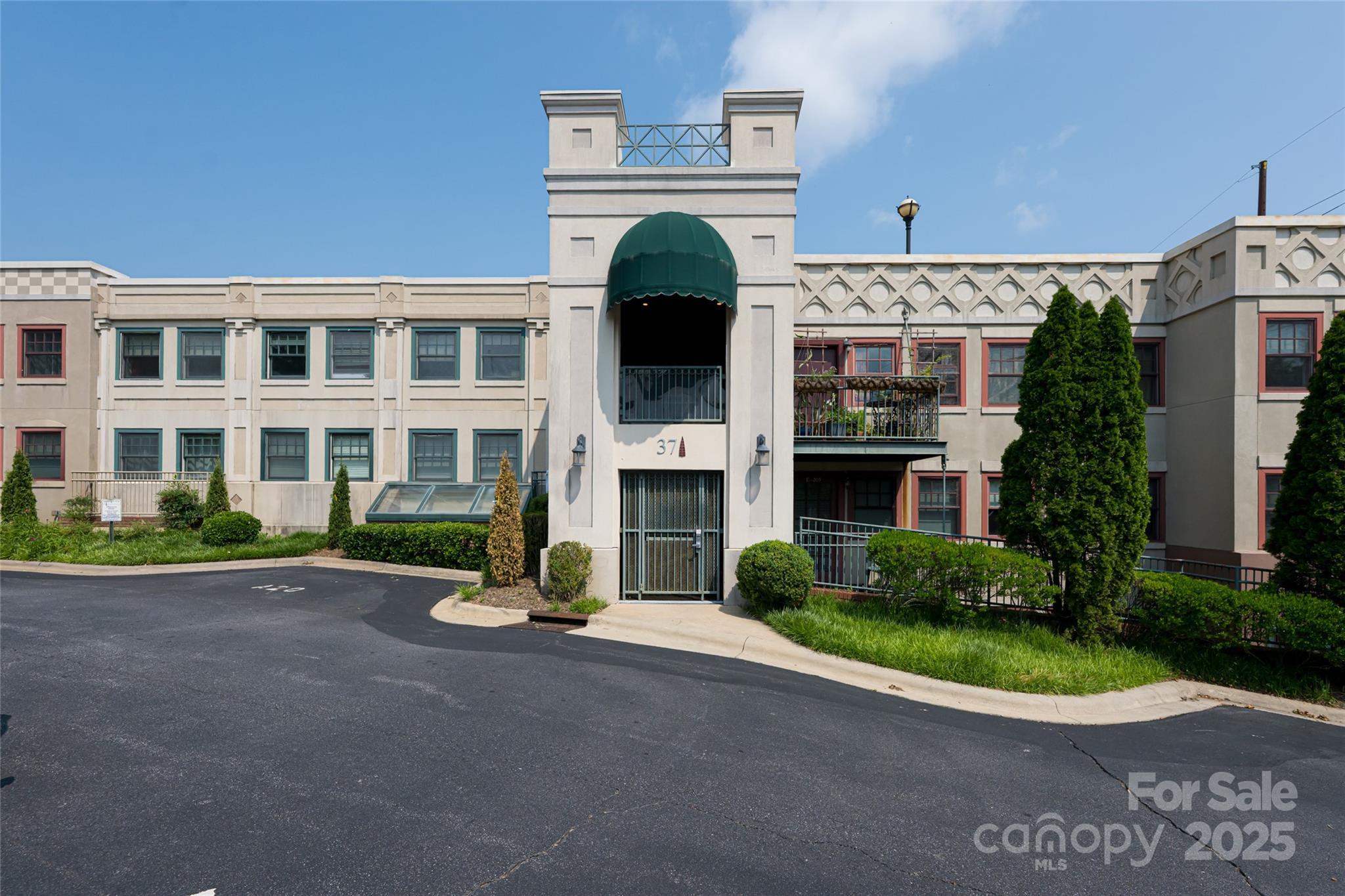Property Photo: 37 Hiawassee Street W203 NC 28801