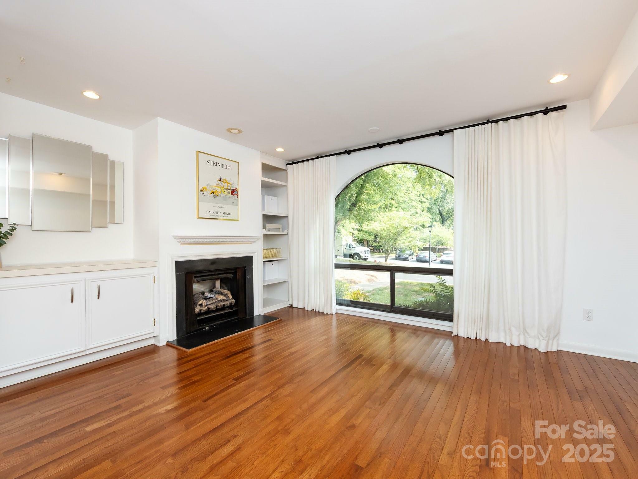 Property Photo: 5809 Sharon Road G NC 28210