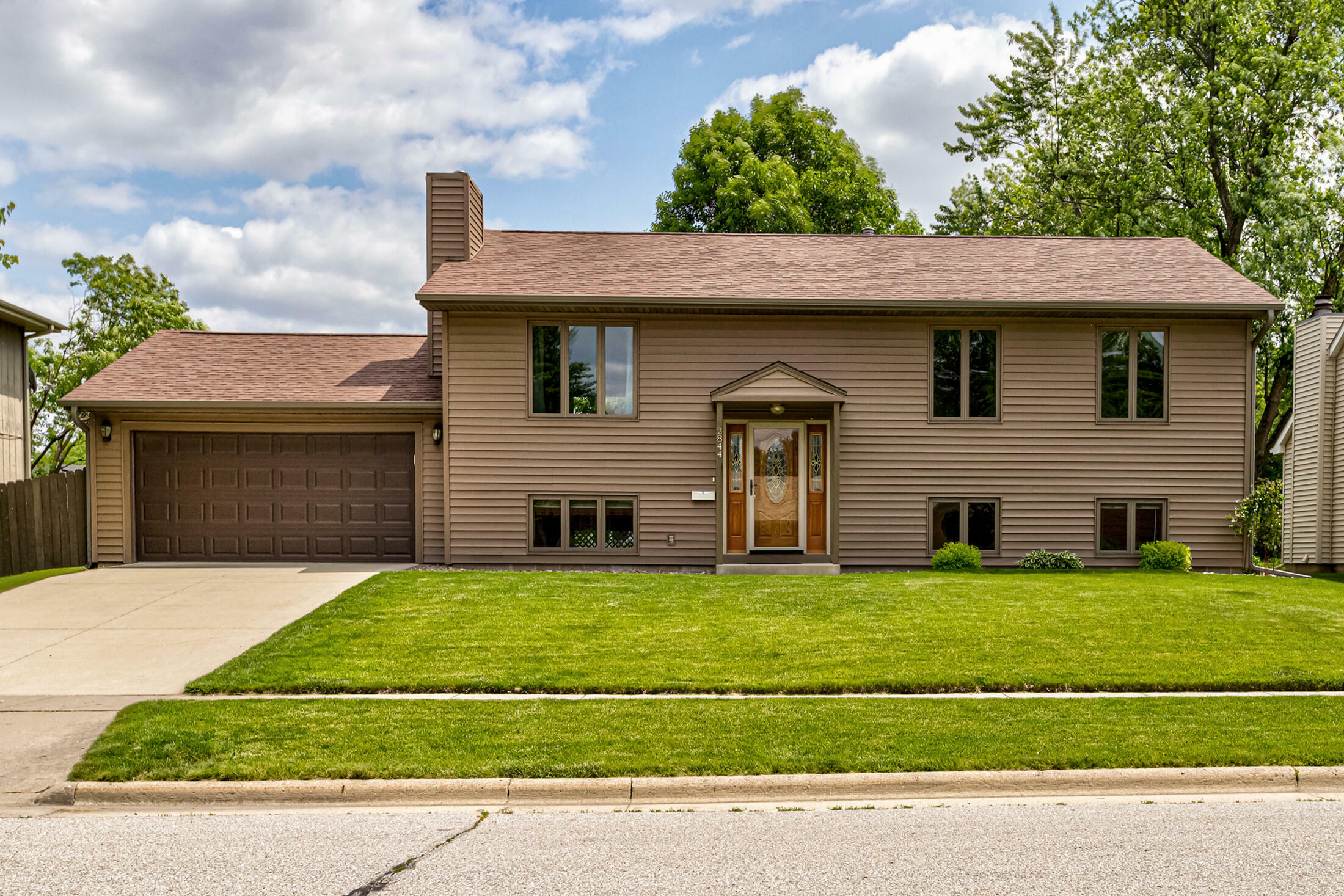 Property Photo: 2844 Monroe Drive IA 50010