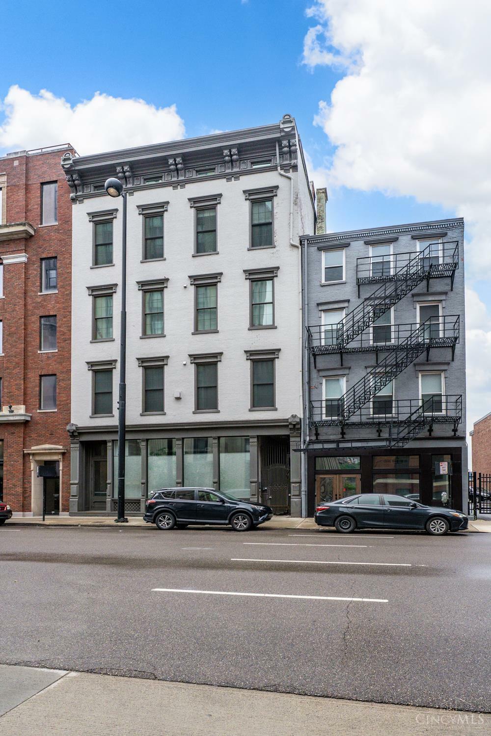 Property Photo: 813 Broadway Avenue OH 45202