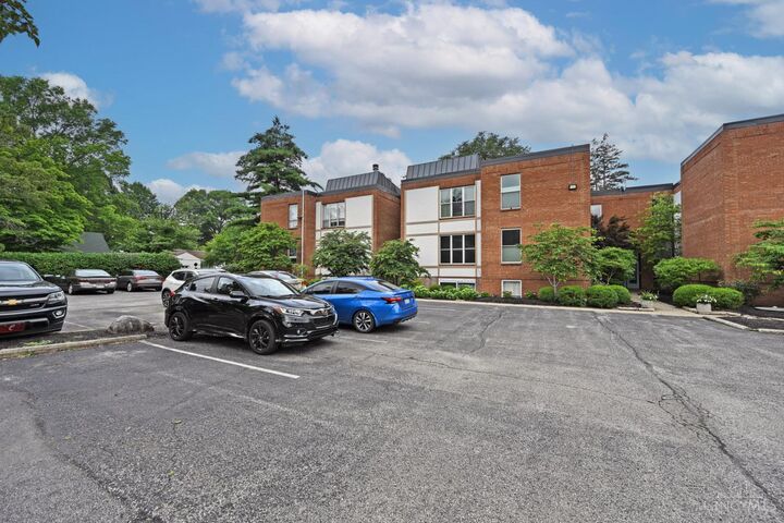 Property Photo: 3809 Petoskey Avenue OH 45227