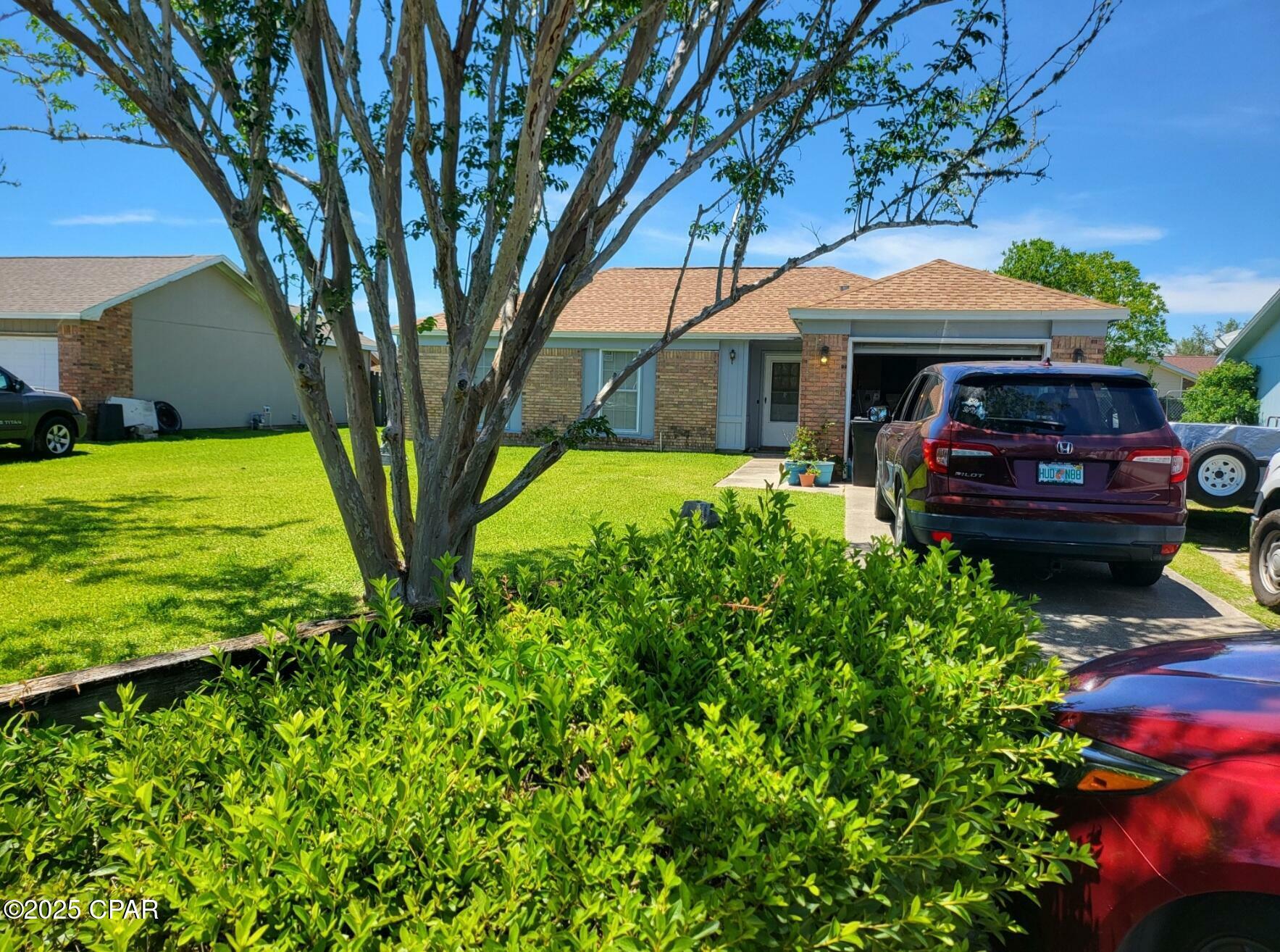 Property Photo: 421 Tanya Pass Pass FL 32404