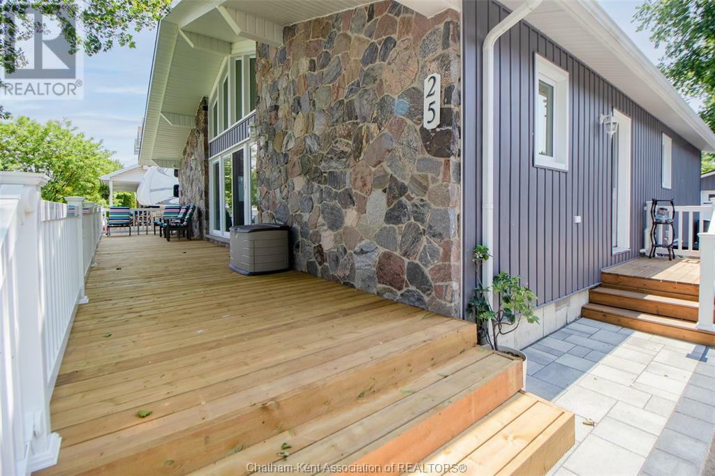 Property Photo: 25 Taylor Street ON N0P 1L0