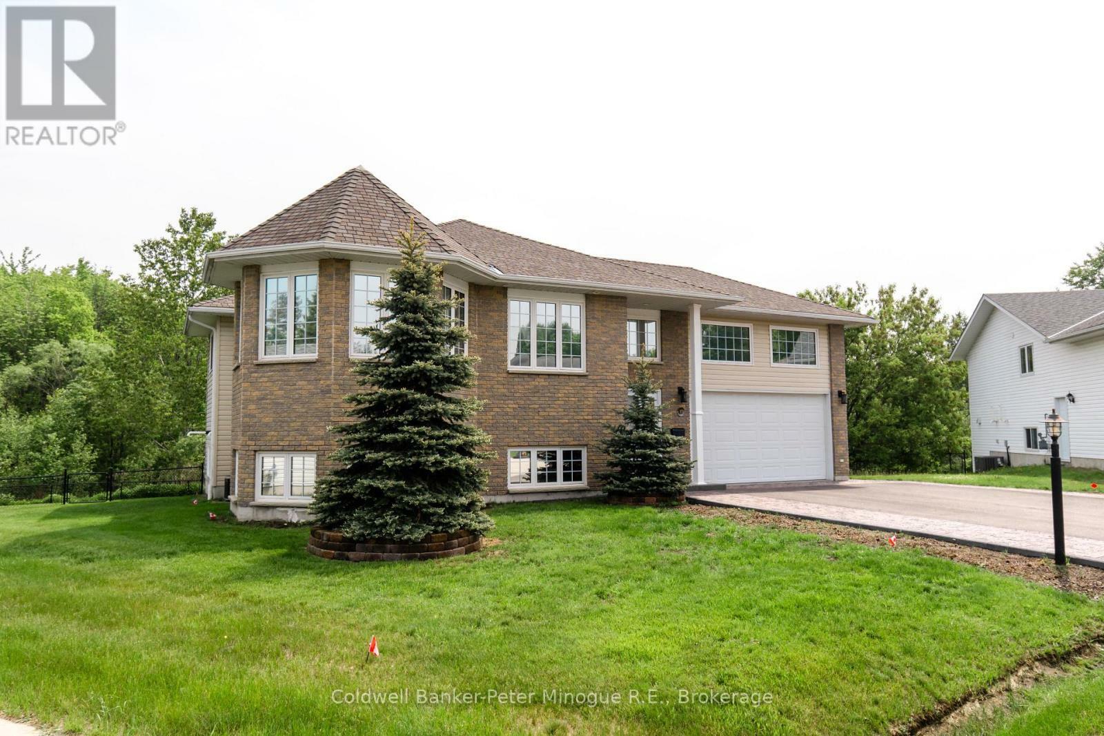 Property Photo: 10 Gagnon Court ON P1B 9V3