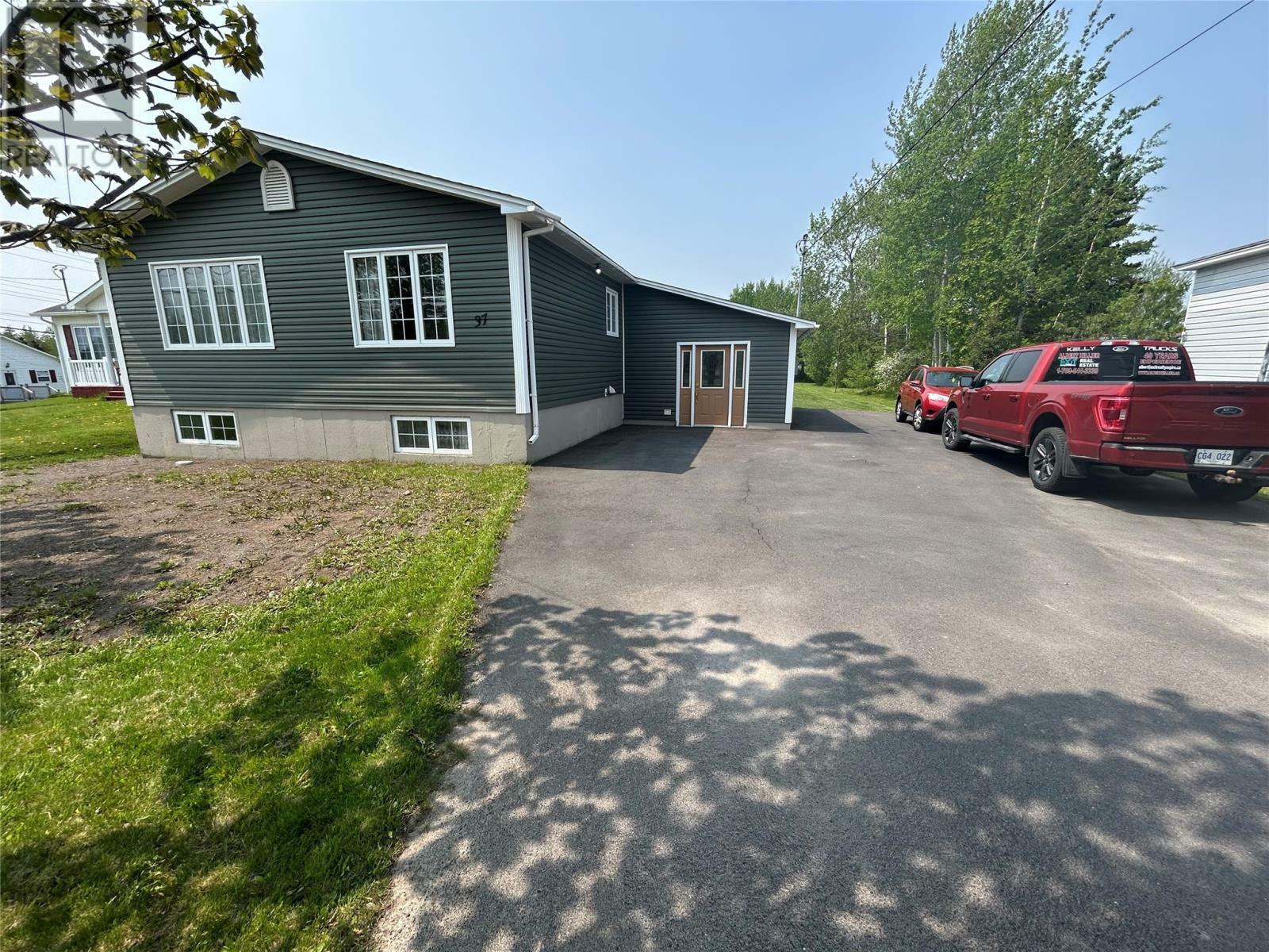 Property Photo: 37 Premier Drive NL A0G 3A0