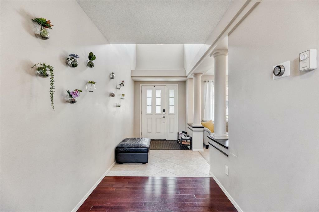 Property Photo: 18 Hunterbrook Road MB R3Y 0C9