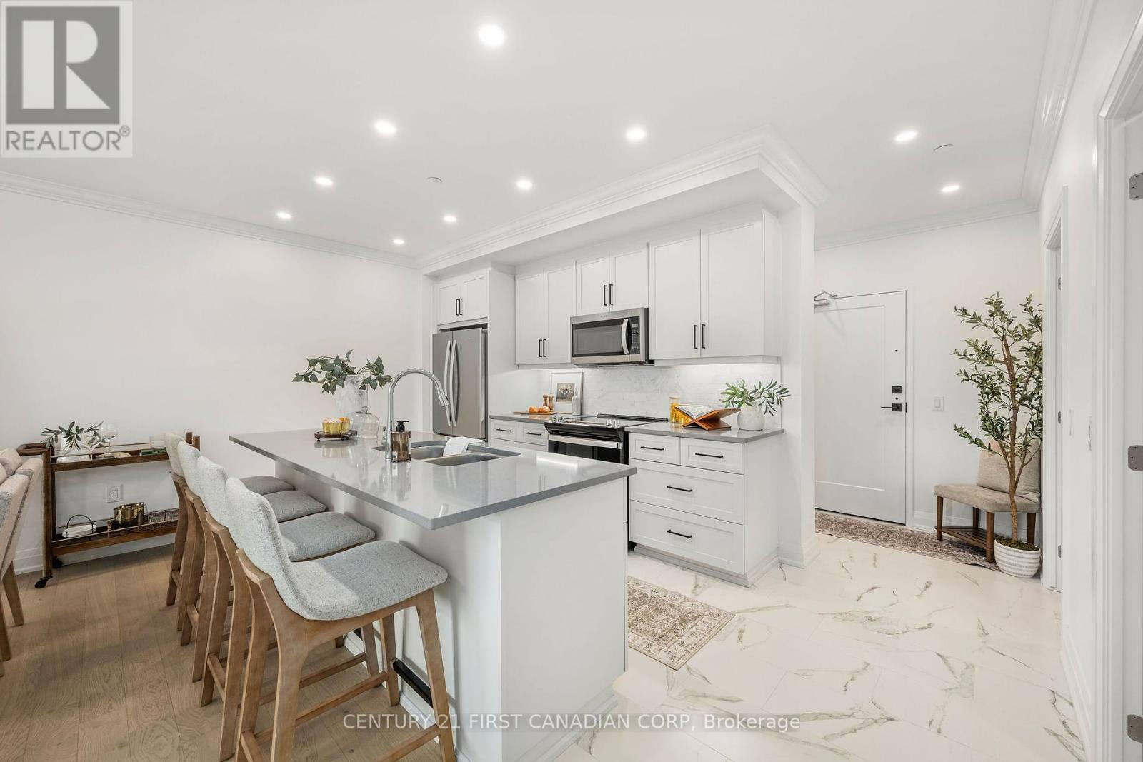 Property Photo: 1560 Upper West Avenue 408 ON N6K 0M4