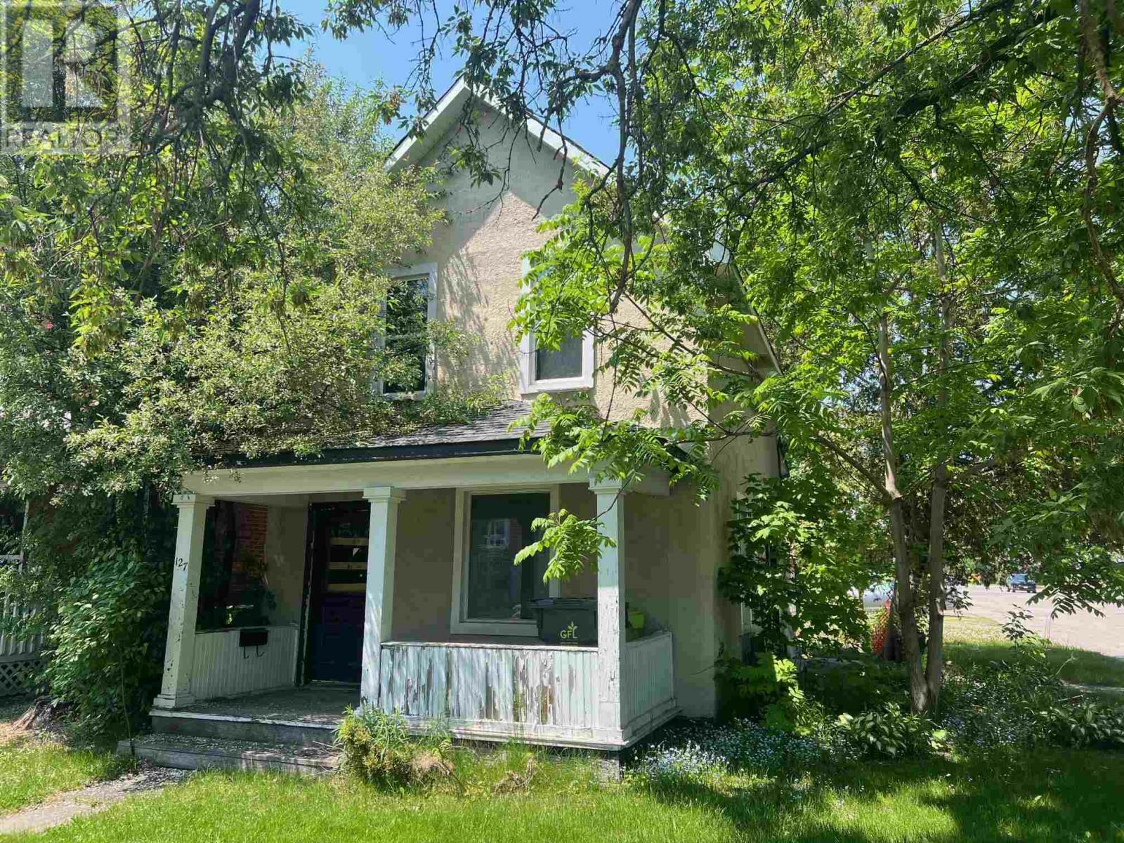 Photo de la propriété: 127 Pim St ON P6A 3G7